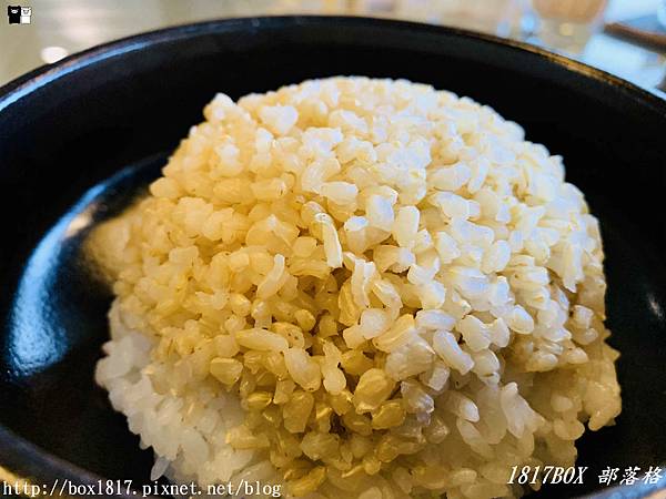 【雲林。二崙】第一稻場。在地人才知道。隱藏在東遠碾米工廠裡的 DOJO CAFE簡餐。與米結合的特色咖啡廳