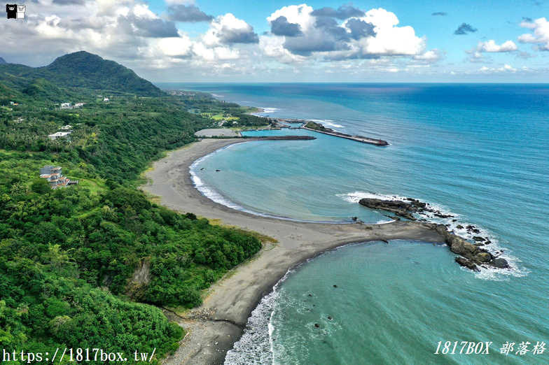 【台東。東河】金樽陸連島。網美景點-神秘貓洞。似酒杯形狀的海灣。臺灣唯一正在形成的陸連島 @1817BOX部落格