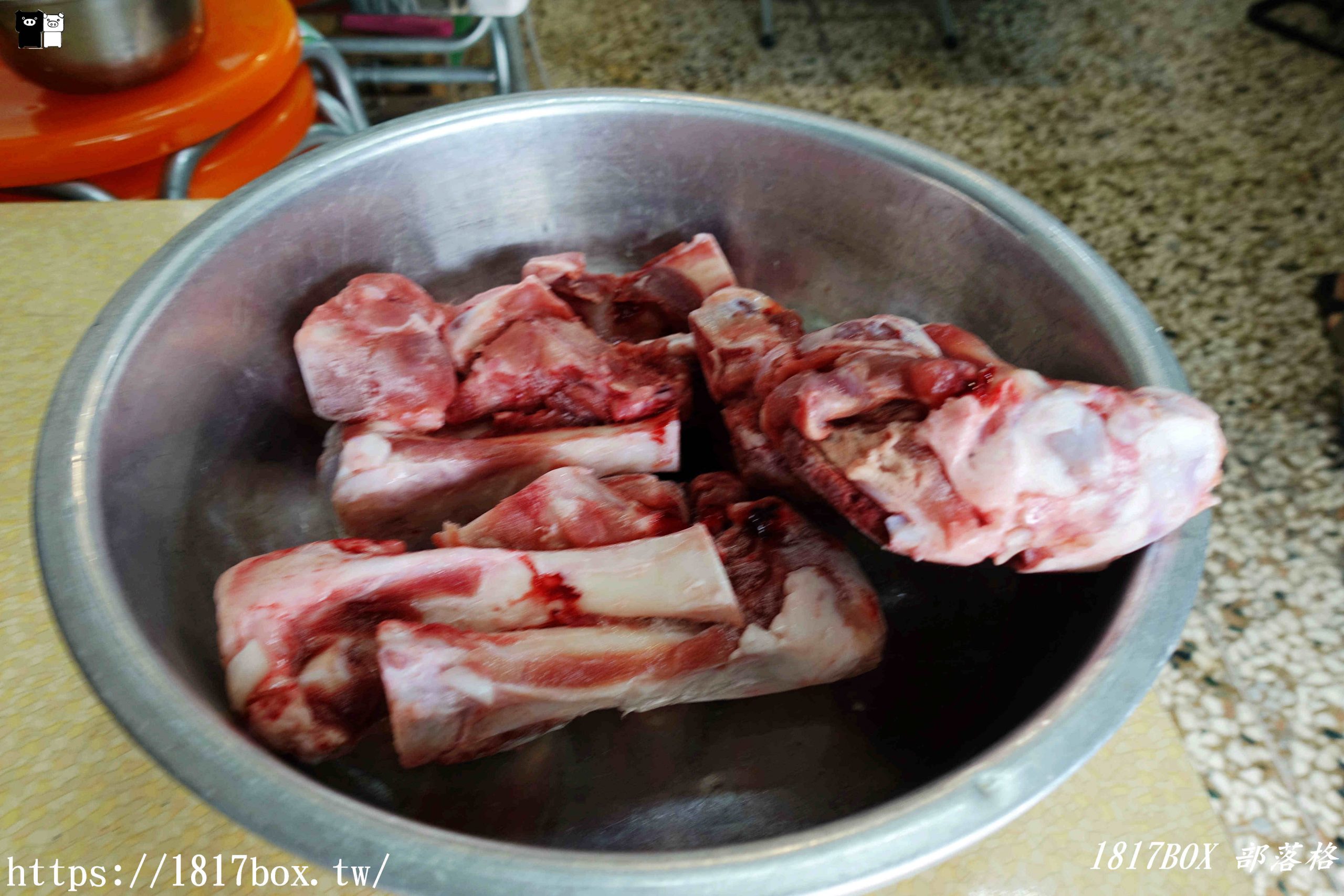 【彰化。福興】昌暉手工湯包。採用當日溫體肉。傳統古法熬豬皮凍湯包