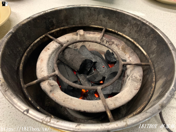 【彰化市】傳統炭燒爐火。霸味薑母鴨。被譽為全台最好吃