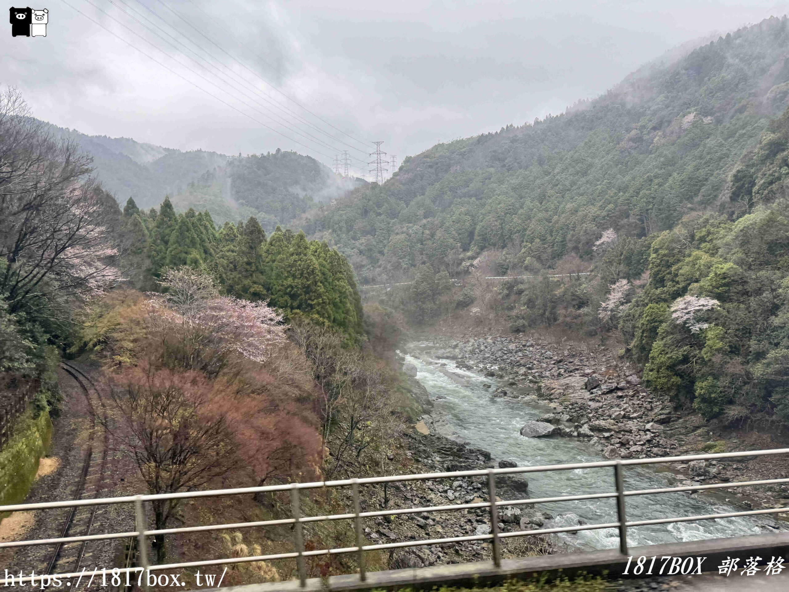 【京都景點】嵐山・嵯峨野觀光鐵路。嵐山小火車龜岡站。令人驚嘆的美景。復古火車帶來的有趣旅程