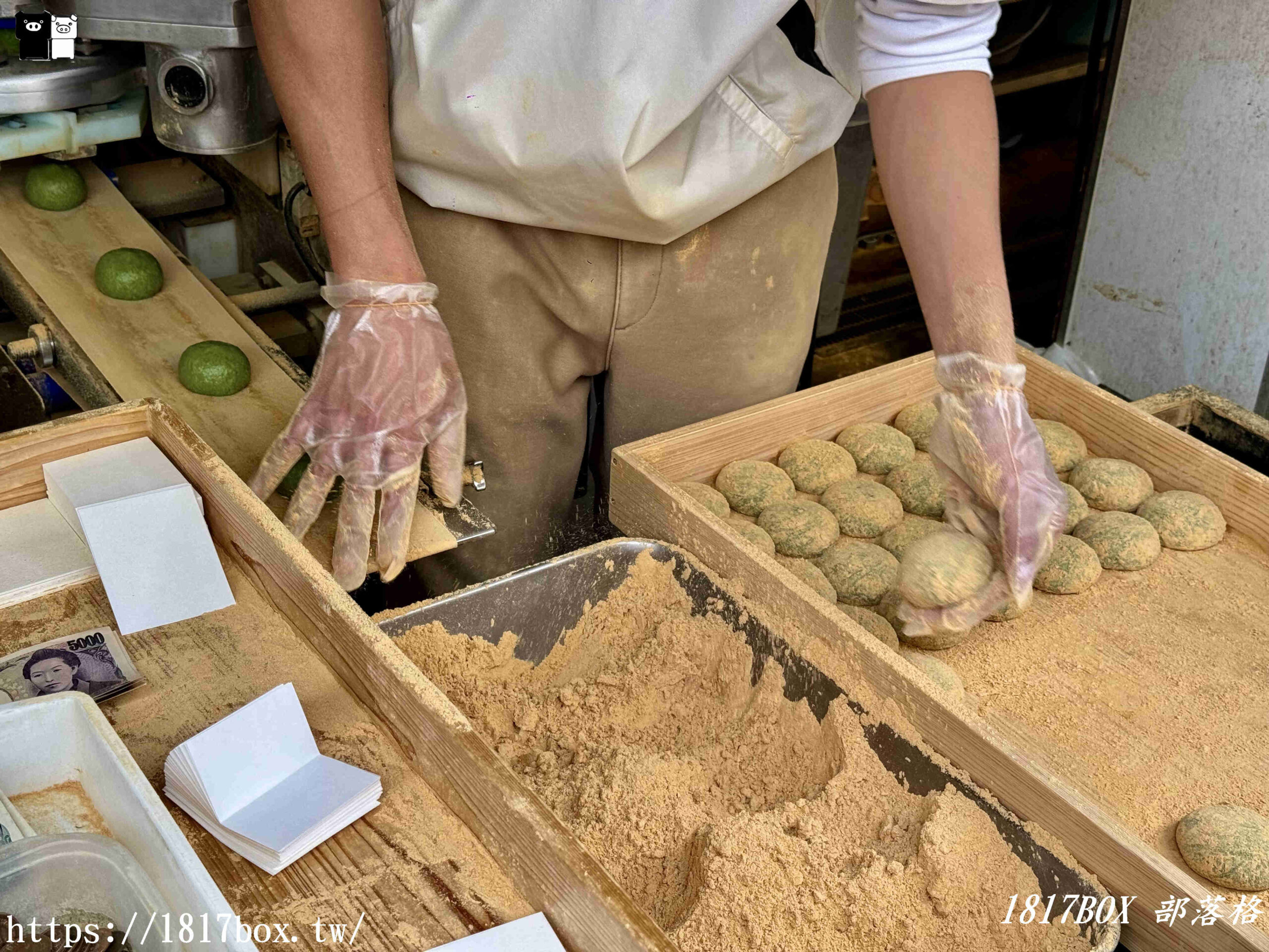 【奈良美食】中谷堂艾草麻糬。奈良土特產。快速搗麻糬製成。奈良名物之一