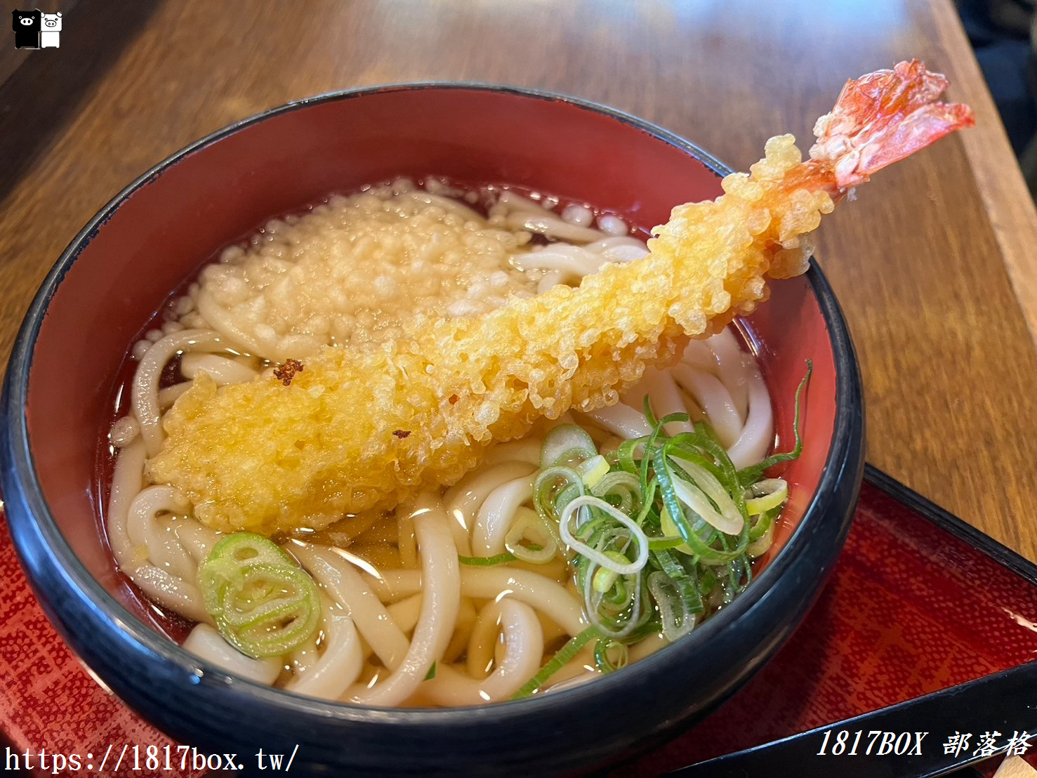 【奈良美食】水谷茶屋。隱藏在奈良公園裡的小合掌屋。在超夢幻小茅葺屋裡吃烏龍麵和甜點