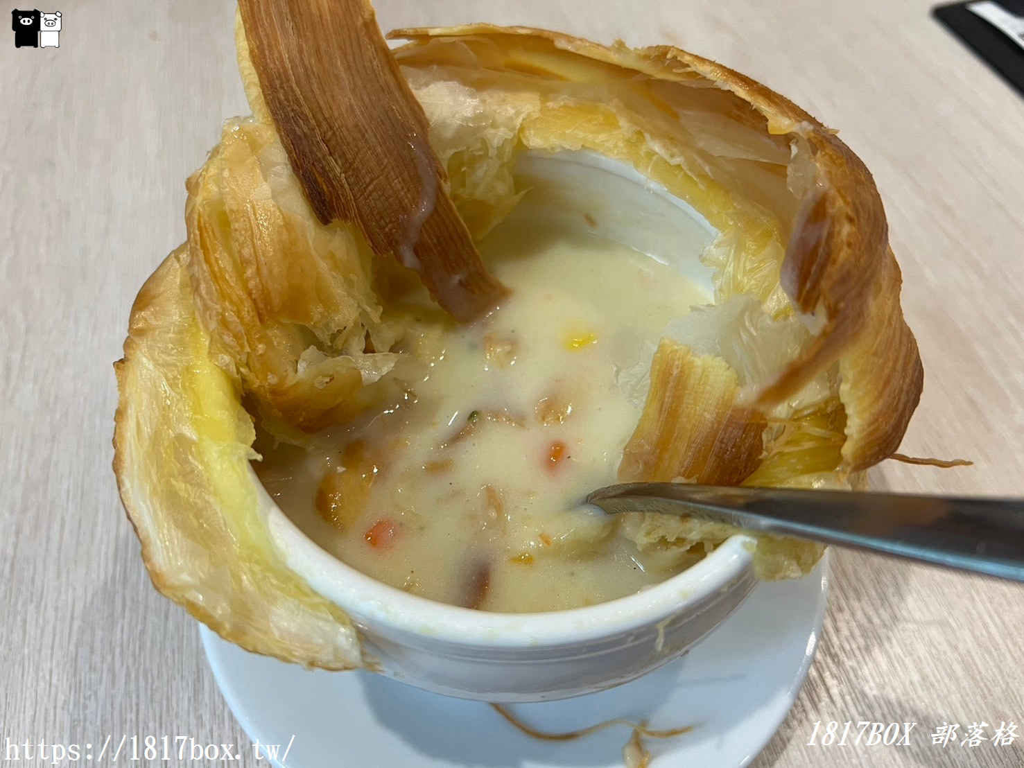 【台中。沙鹿】炯炯特炙牛排。冰淇淋、雪花冰、飲料無限暢飲