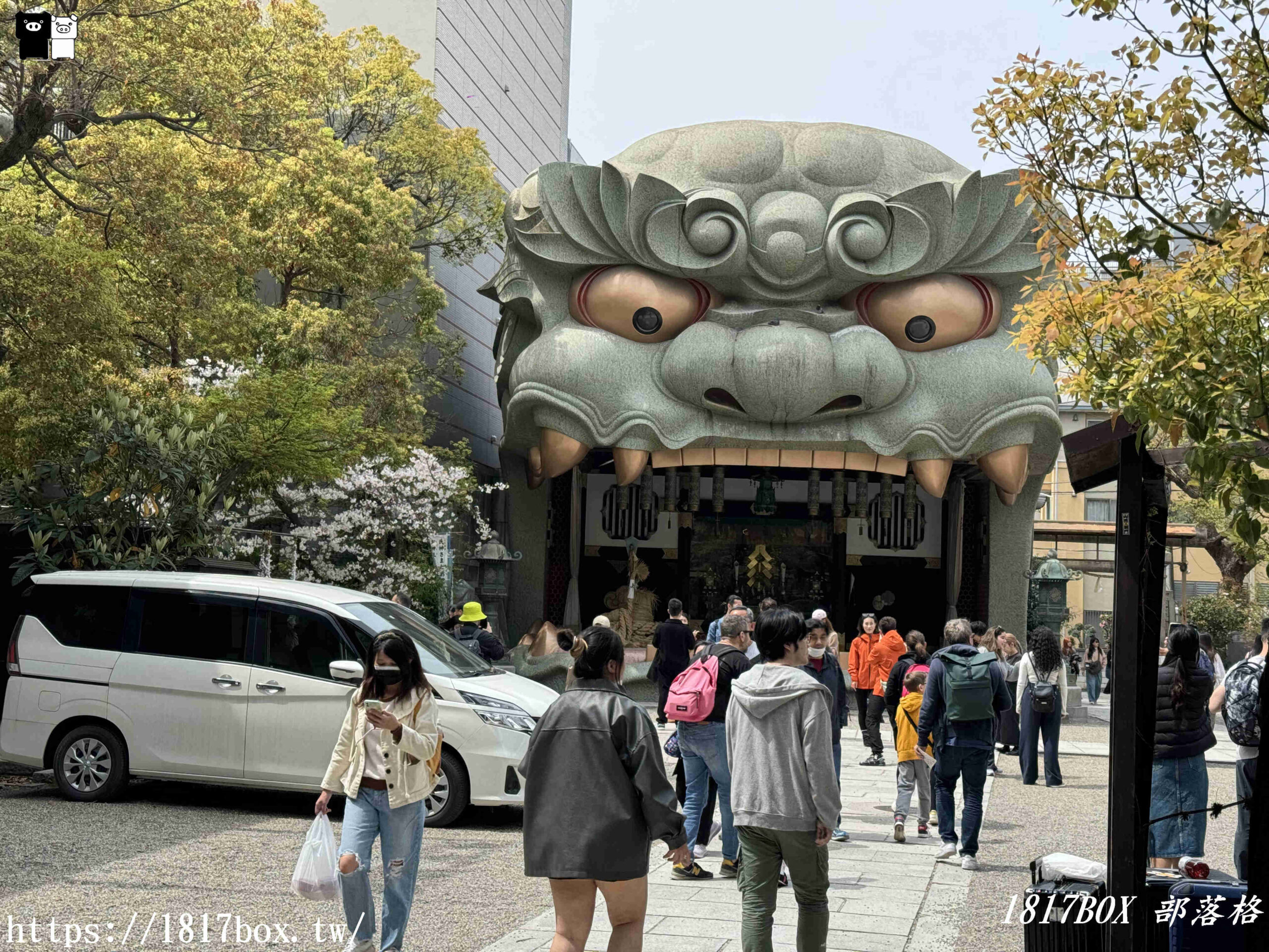 【大阪景點】難波八阪神社。巨大獅子殿。令人印象深刻的力量場所