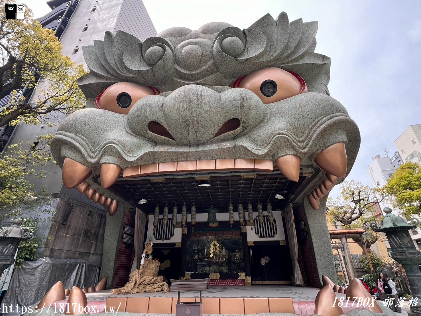 【大阪景點】難波八阪神社。巨大獅子殿。令人印象深刻的力量場所