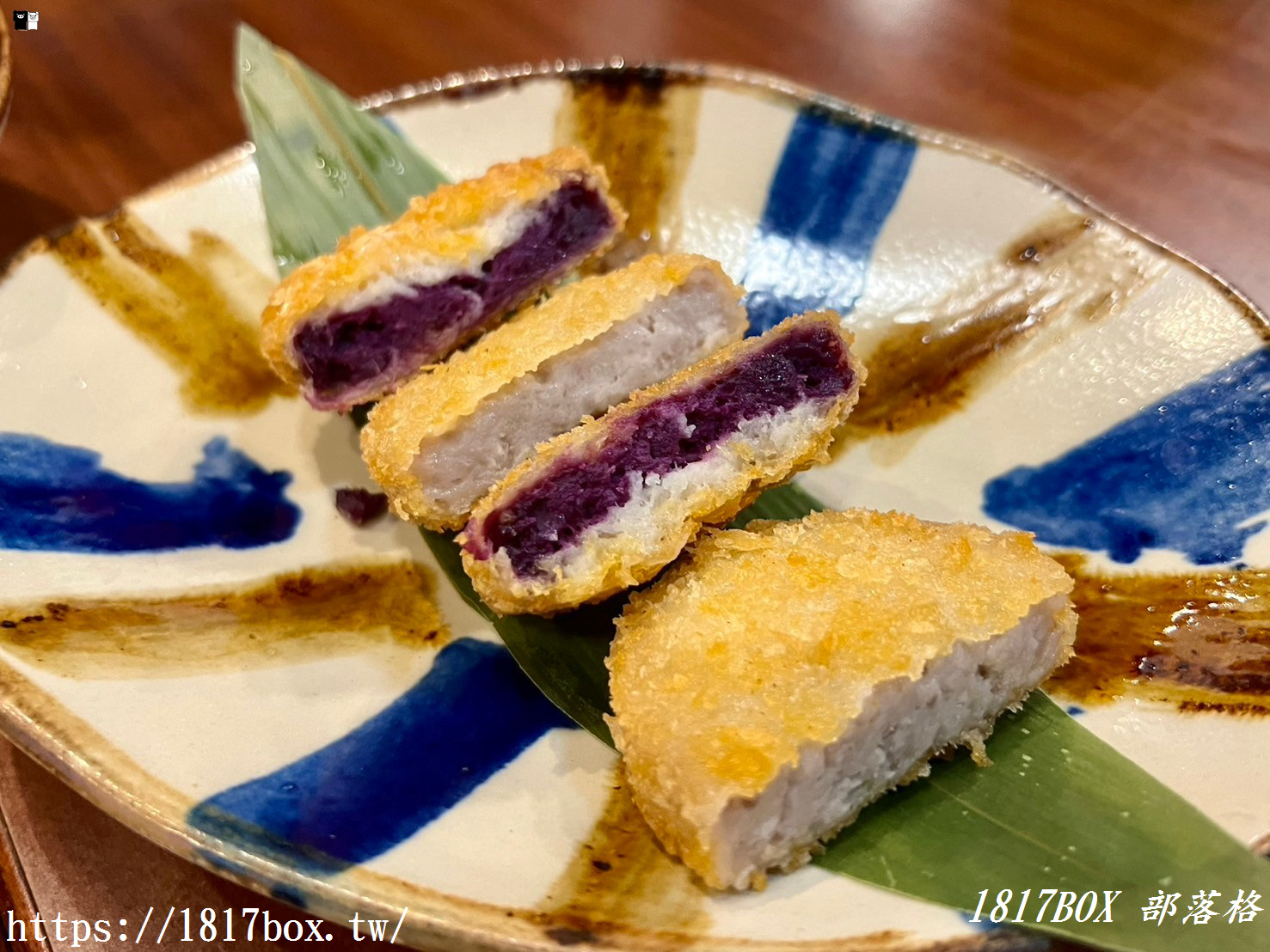 【沖繩美食】島唄と沖縄料理 花琉球てんぶす那覇店。品嚐沖繩特色美食。現場音樂演奏的居酒屋