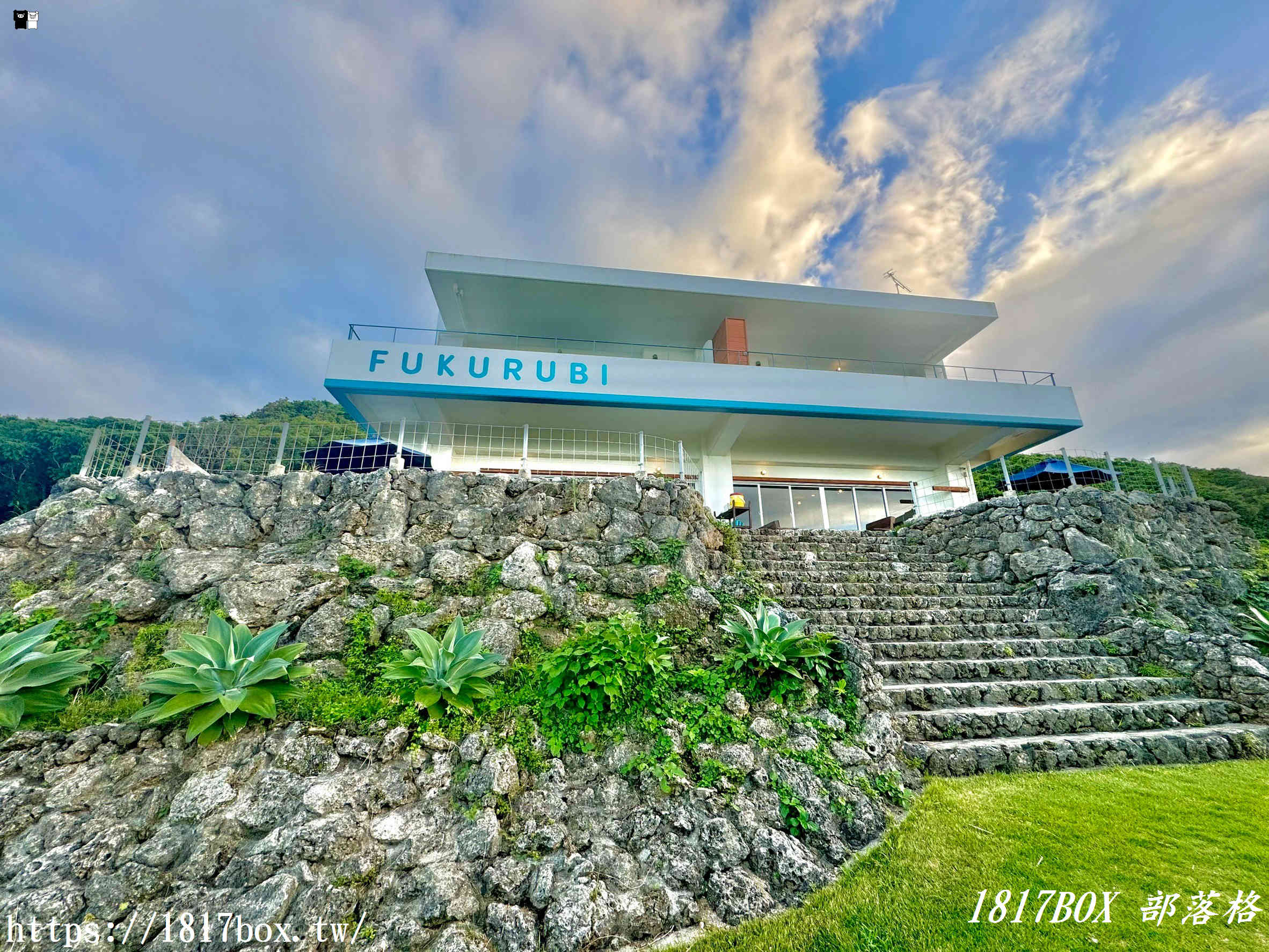 【沖繩美食】Cafe Fukurubi。古宇利島咖啡館。漂亮的沖繩海景一覽無遺