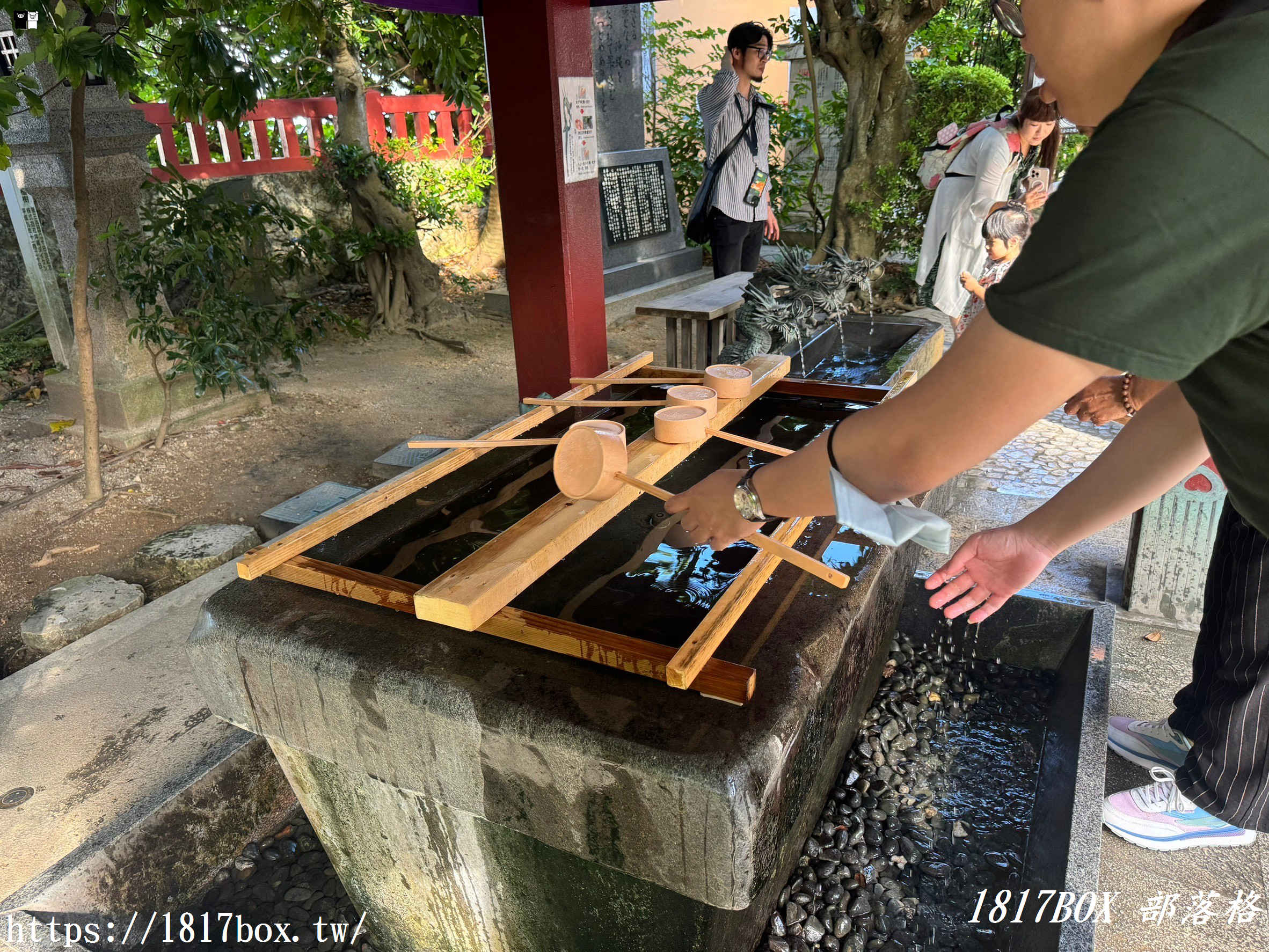 【沖繩景點】波上宮。懸崖上的神社。絕美海灘、鳥居、神社一次擁有