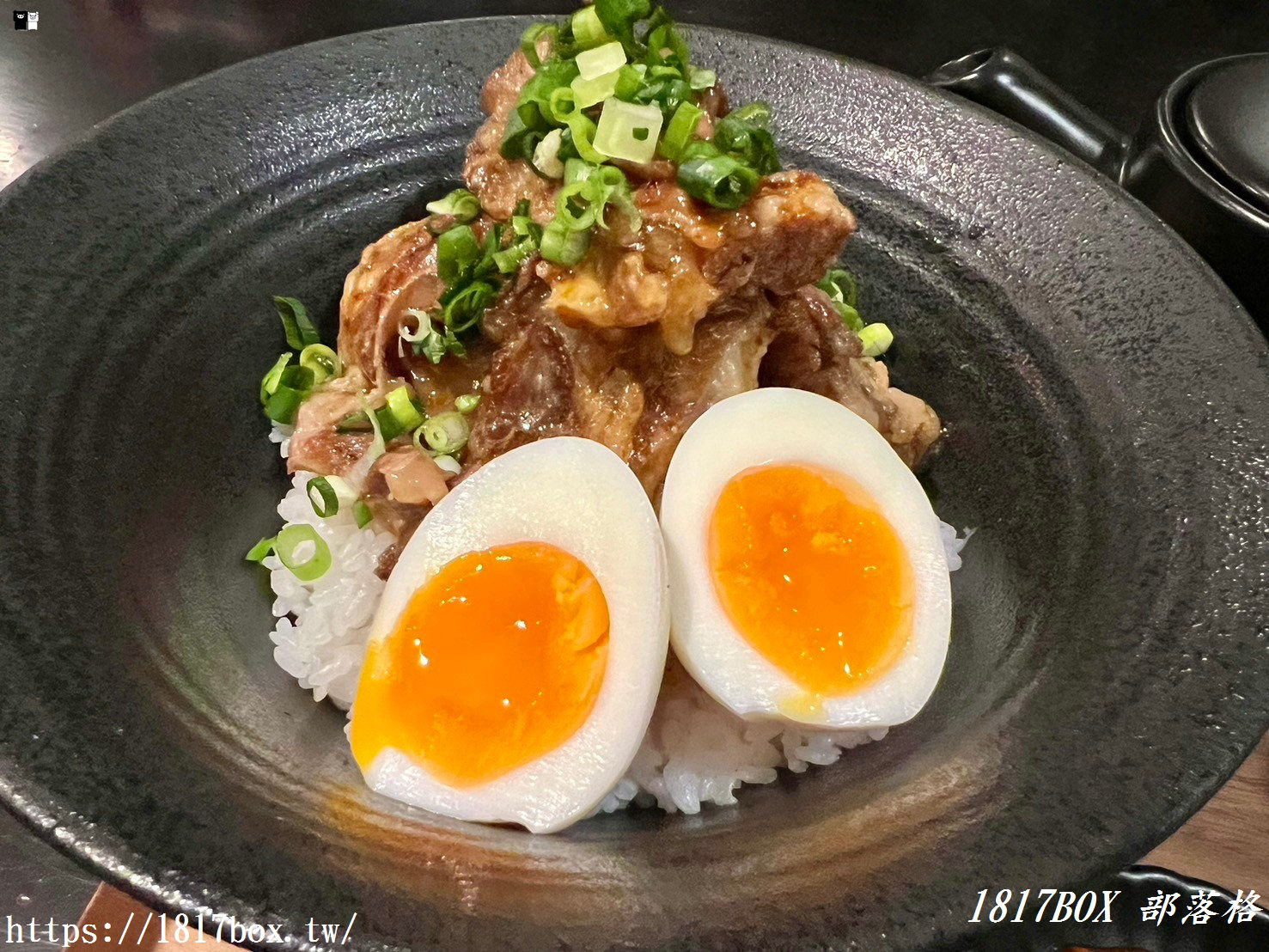 【北海道美食】丼ふらの Don Furano。炙燒和牛飯。豬軟骨飯。富良野蓋飯餐廳