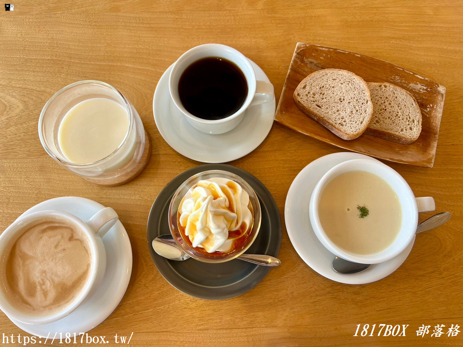 【北海道美食】Café de Camino 。足寄町咖啡店。群山環抱。景色優美