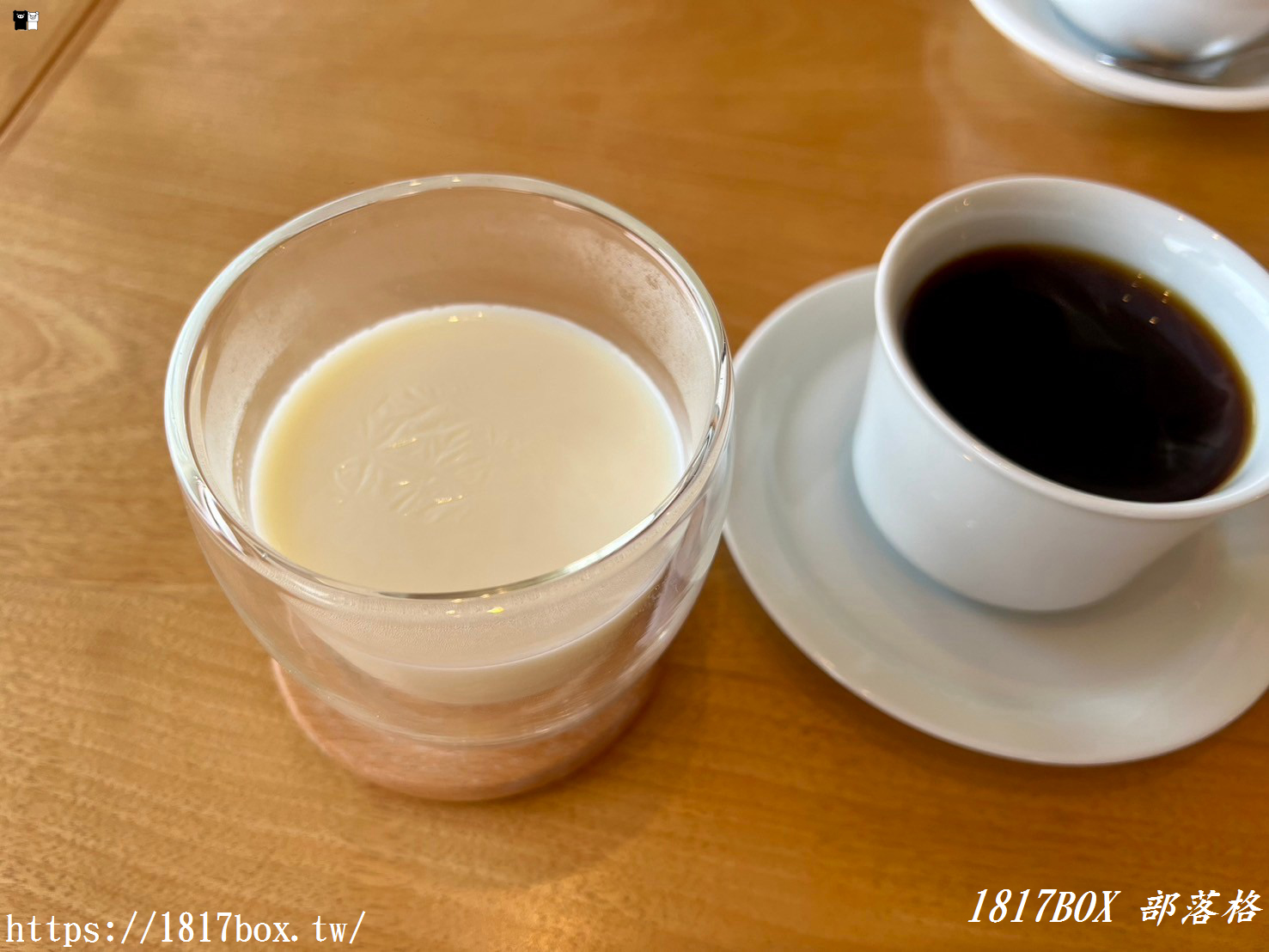 【北海道美食】Café de Camino 。足寄町咖啡店。群山環抱。景色優美