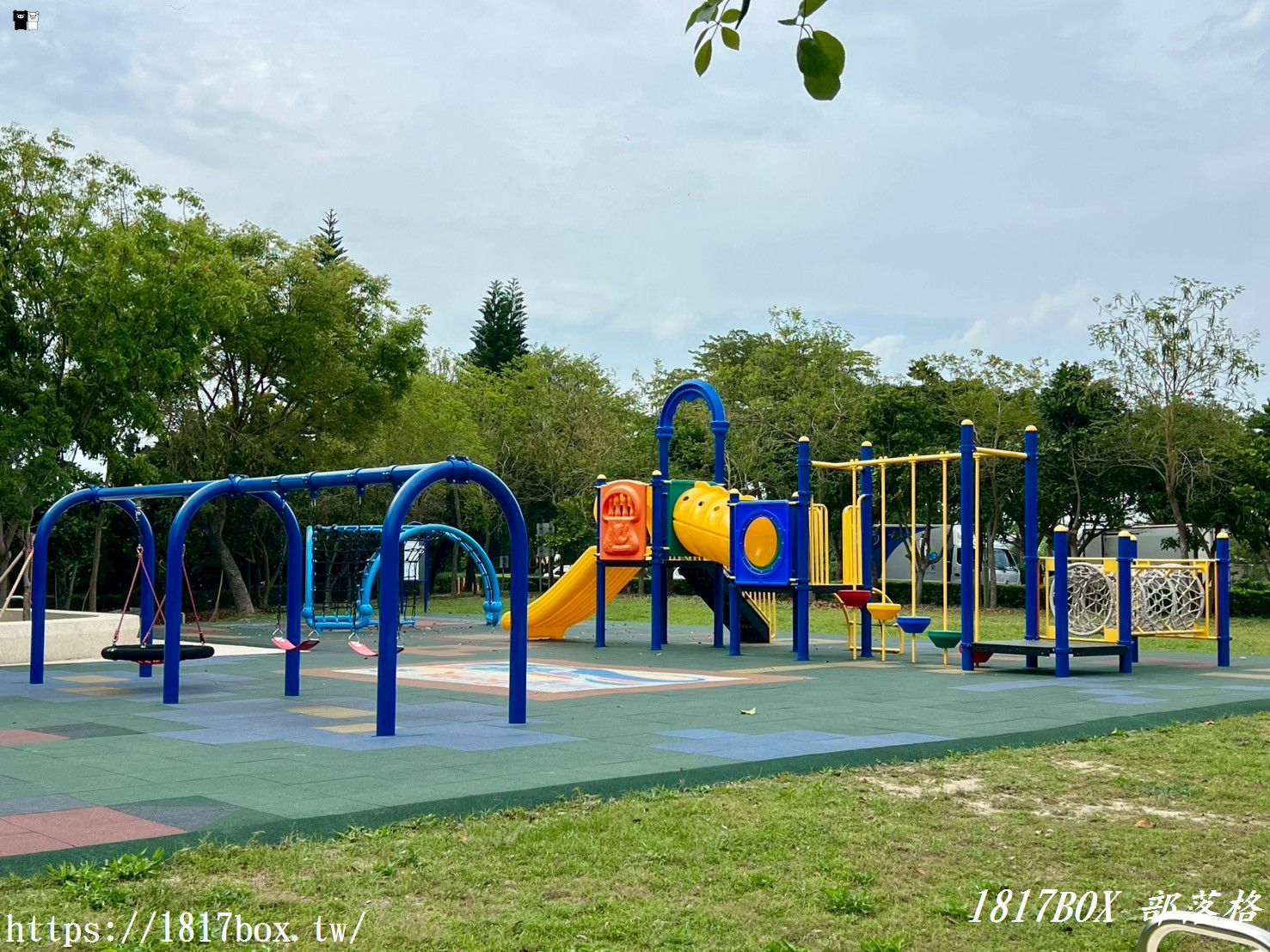 【彰化。秀水】龍騰公園。巨大的雙龍搶珠。順遊秀水綠色隧道