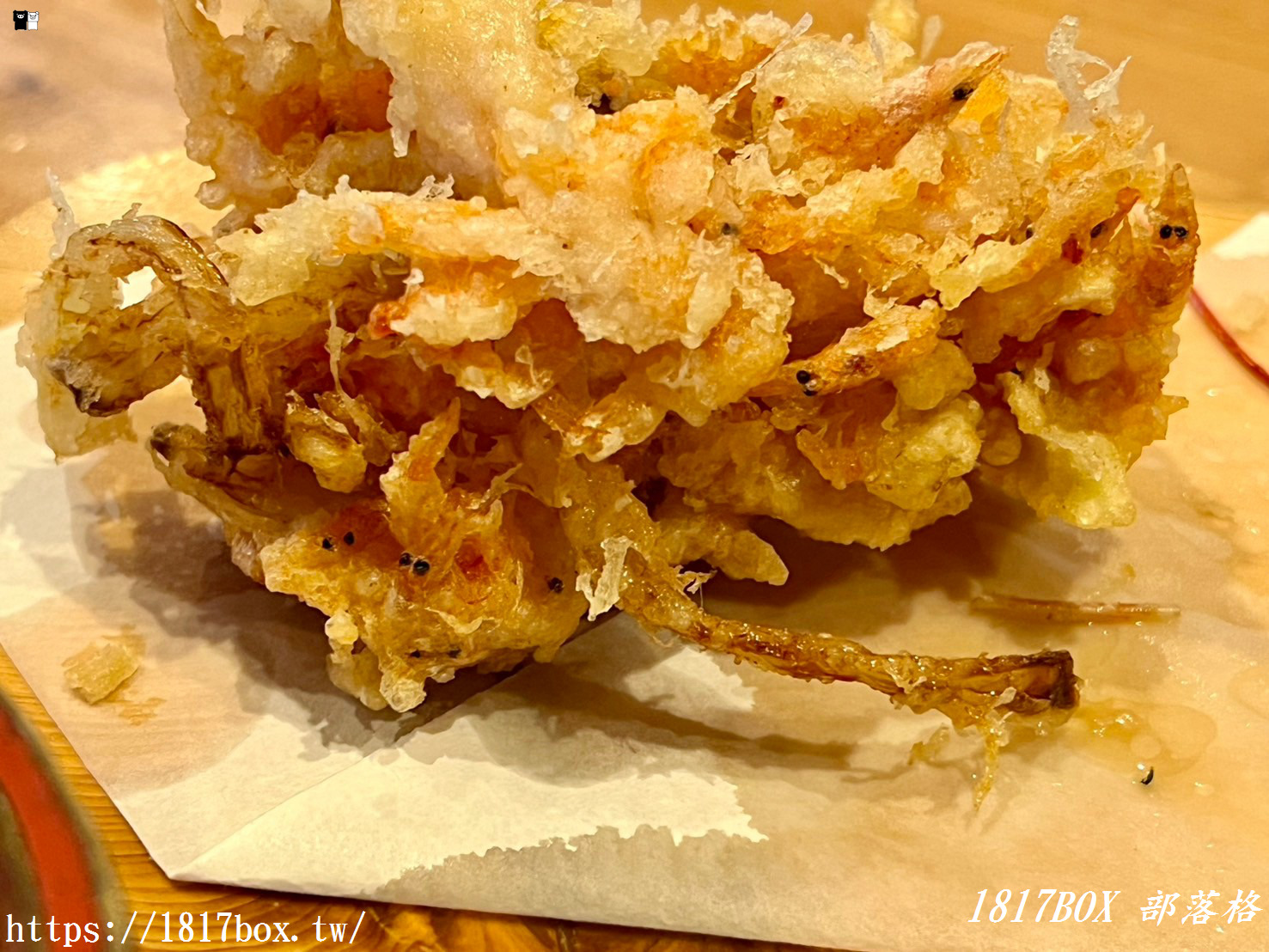 【北海道美食】湯咖哩奥芝商店－奧芝奶奶店。臉盆大小的肉山湯咖哩。來自奶奶們的溫馨氛圍