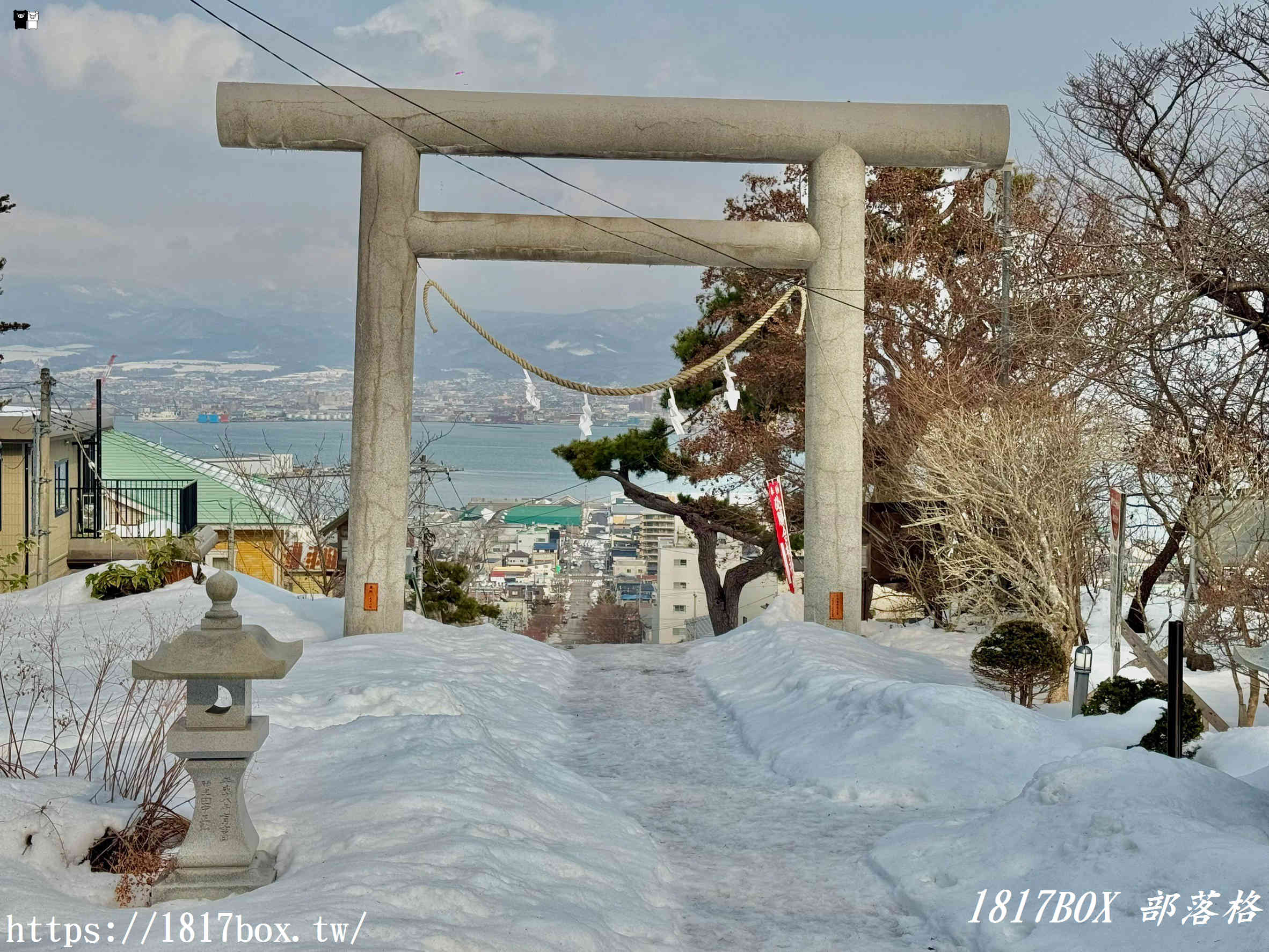 【北海道景點】山上大神宮。俯瞰幸坂與地平線近乎垂直交錯的景色。令人感動的絕景。函館看海神社