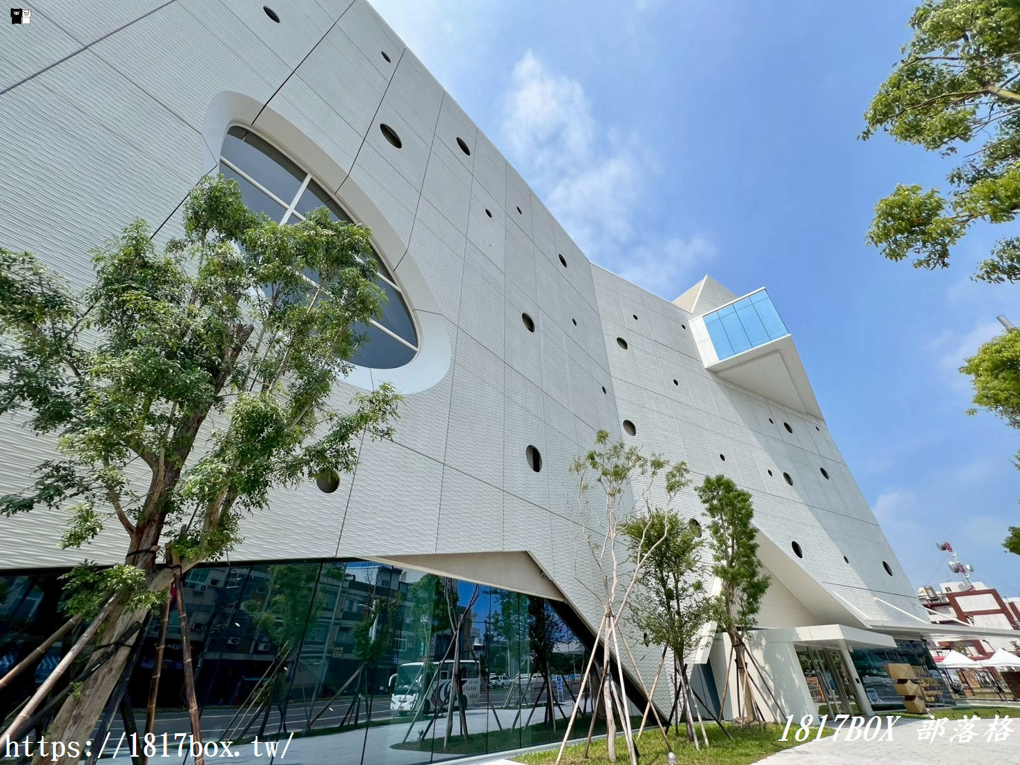【屏東。東港】屏東縣王船文化館。42尺典藏王船超震撼！全台第一座以迎王祭典文化為主題設立的博物館