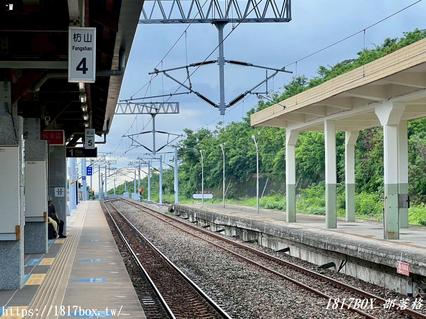 【屏東。獅子】枋山火車站。台灣最南端的無人鐵路車站。遠眺海景秘境車站