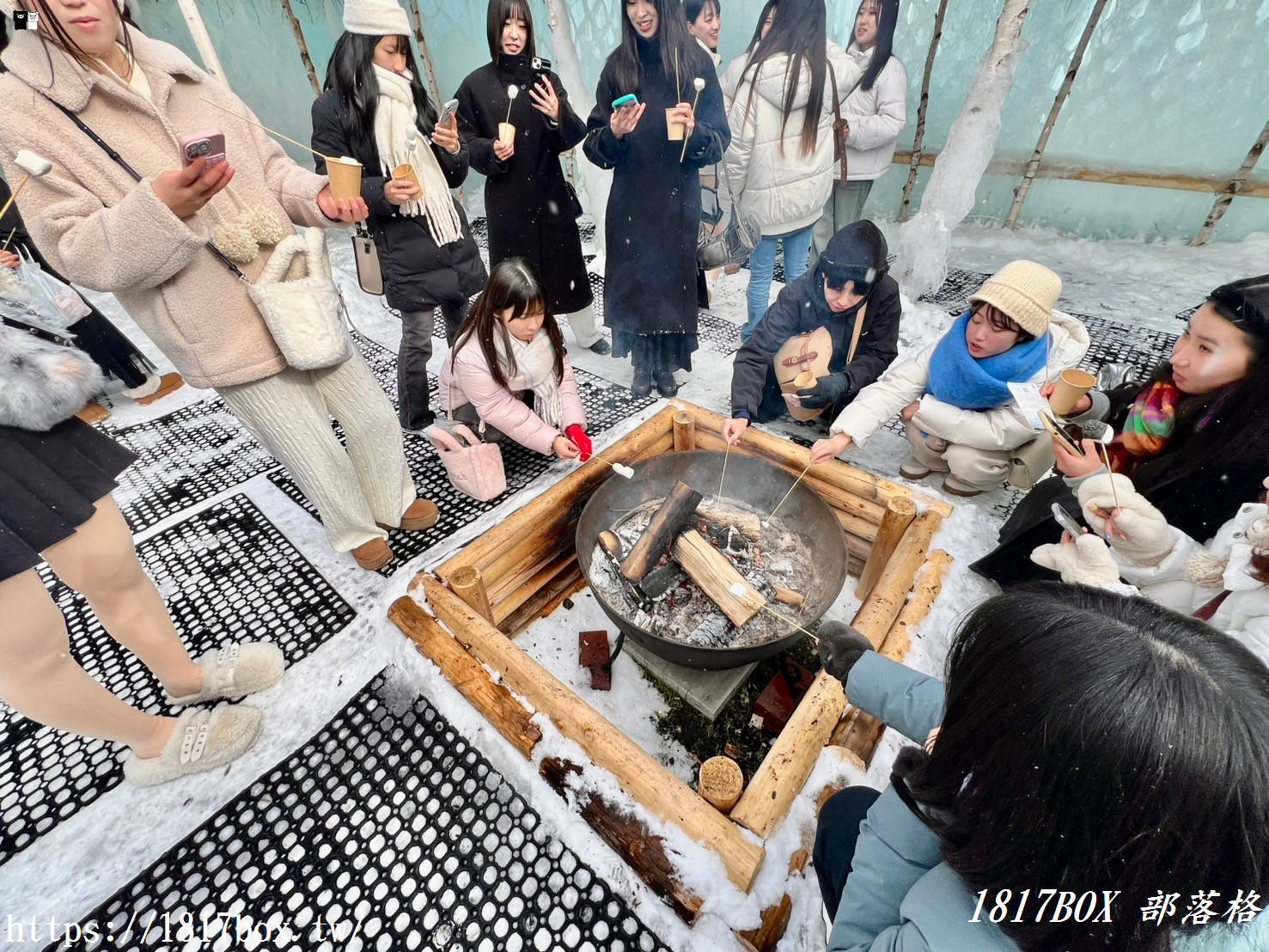 【北海道景點】千歲支笏湖冰濤祭。超夢幻的戶外冰雕作品。體驗支笏湖藍之美