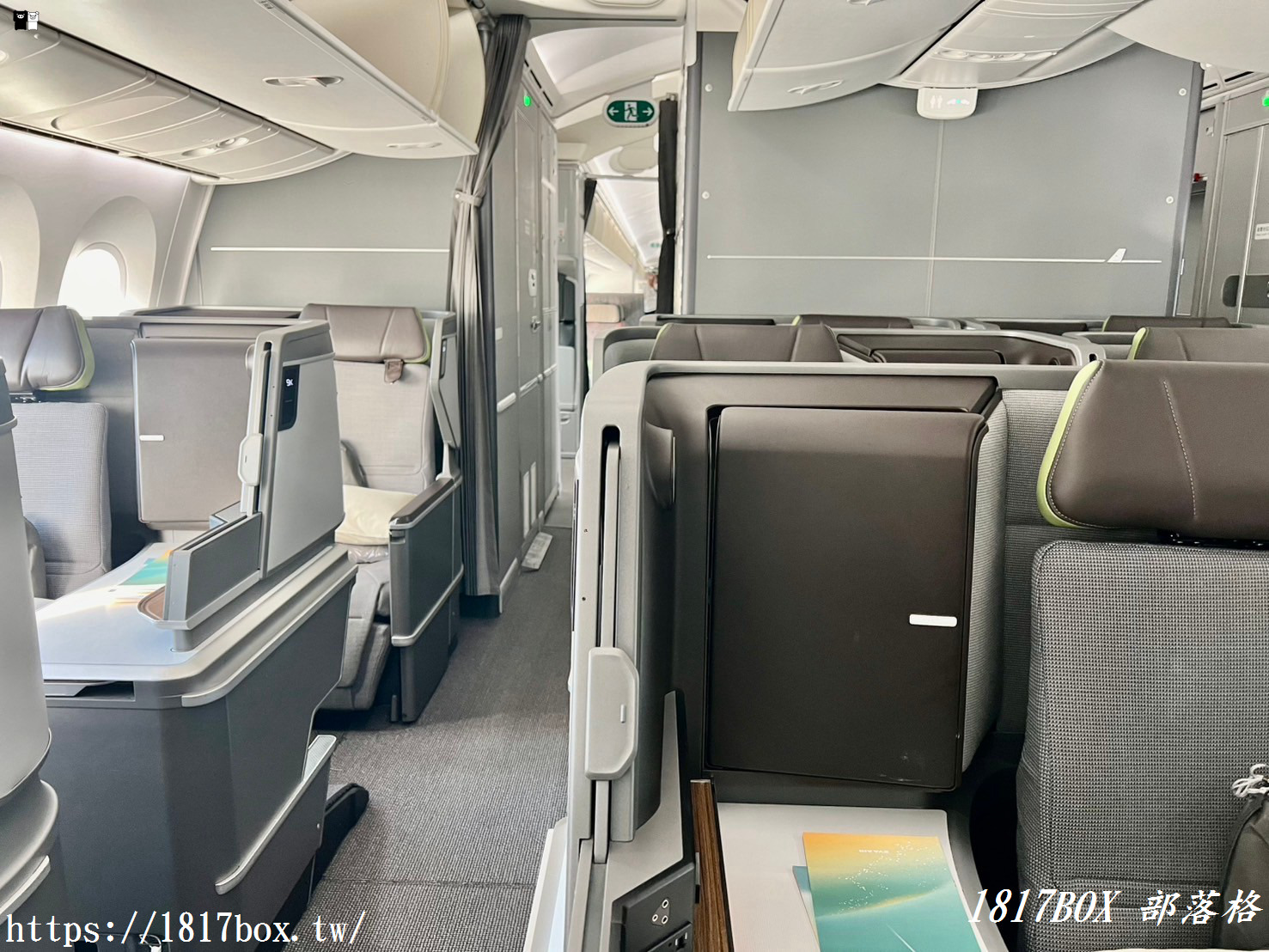 【商務艙開箱】長榮航空787夢幻客機。皇璽桂冠艙空間&餐點分享