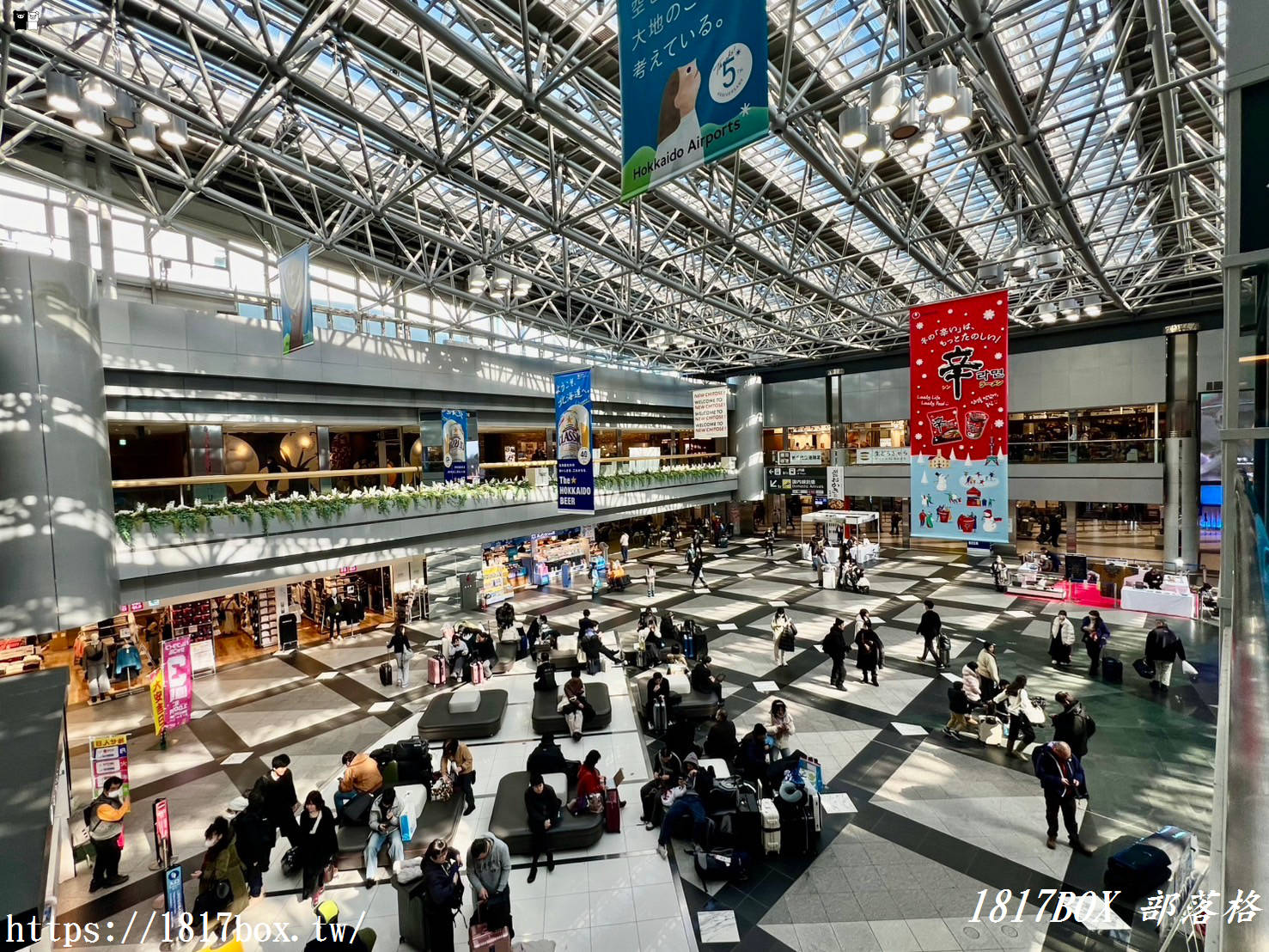 【北海道購物】新千歲機場。機場好好逛。集結了全北海道最精華的美食與特產