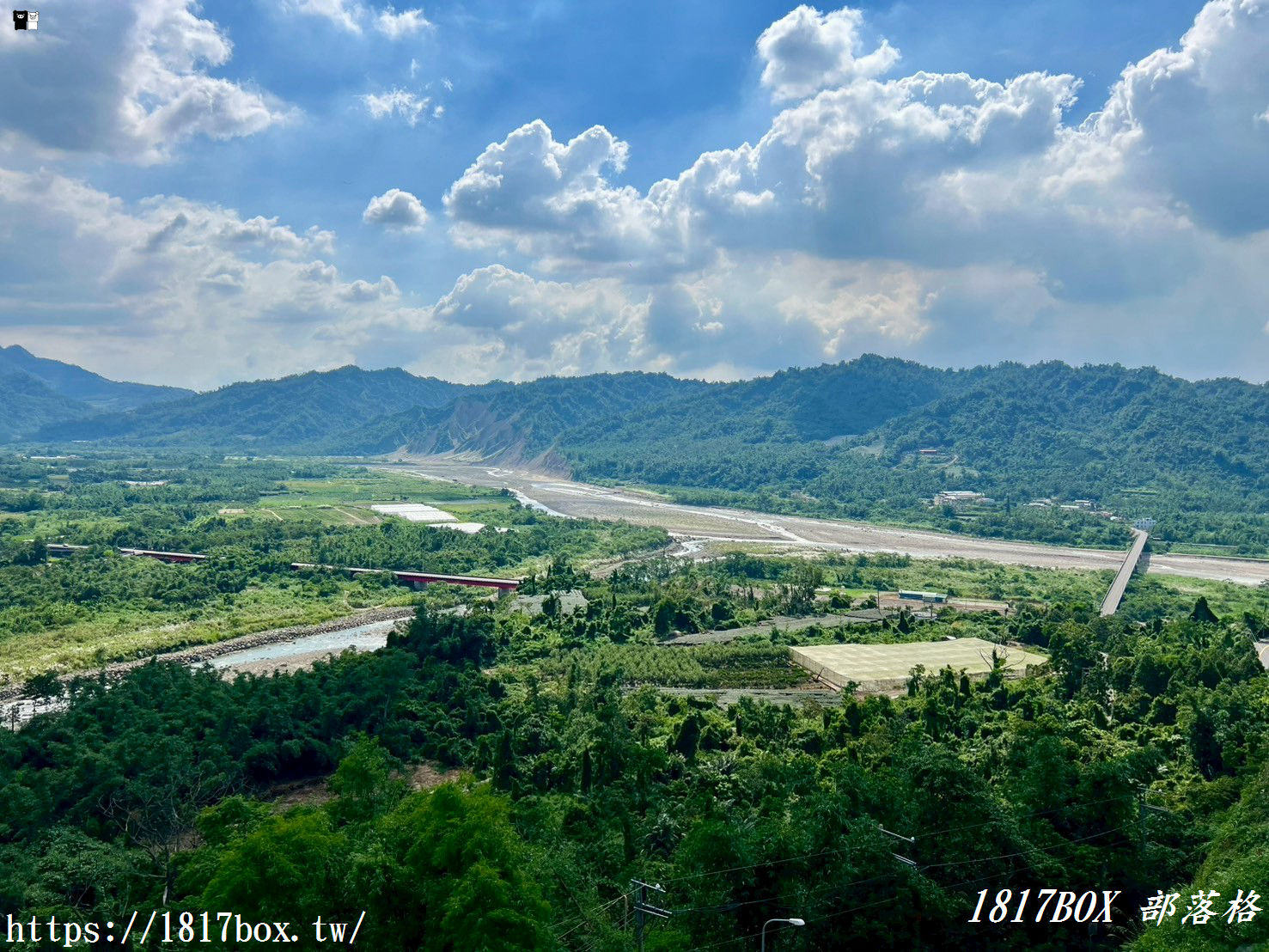 【南投。竹山】車泊旅行。山坪頂福德宮。遠眺山巒美景