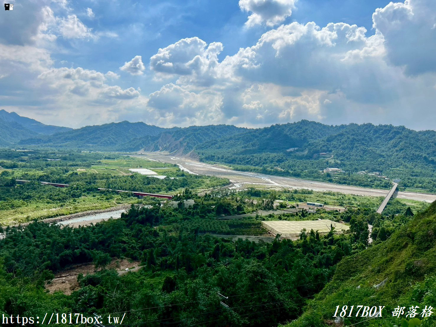 【南投。竹山】車泊旅行。山坪頂福德宮。遠眺山巒美景