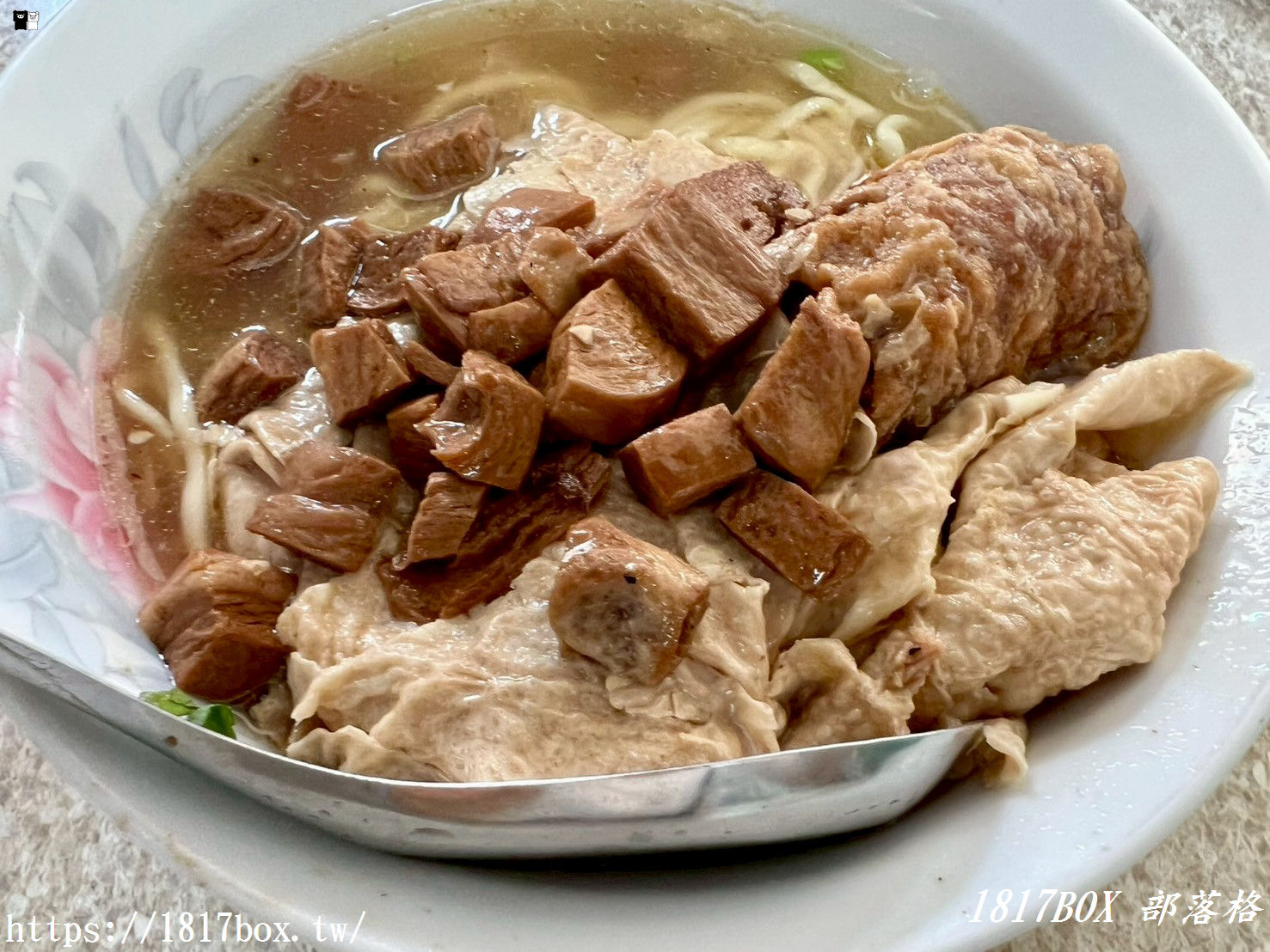 【彰化市】天公壇素食麵。只賣平日早、午餐時段。熱門排隊小吃 【彰化市】天公壇素食麵。只賣平日早、午餐時段。熱門排隊小吃