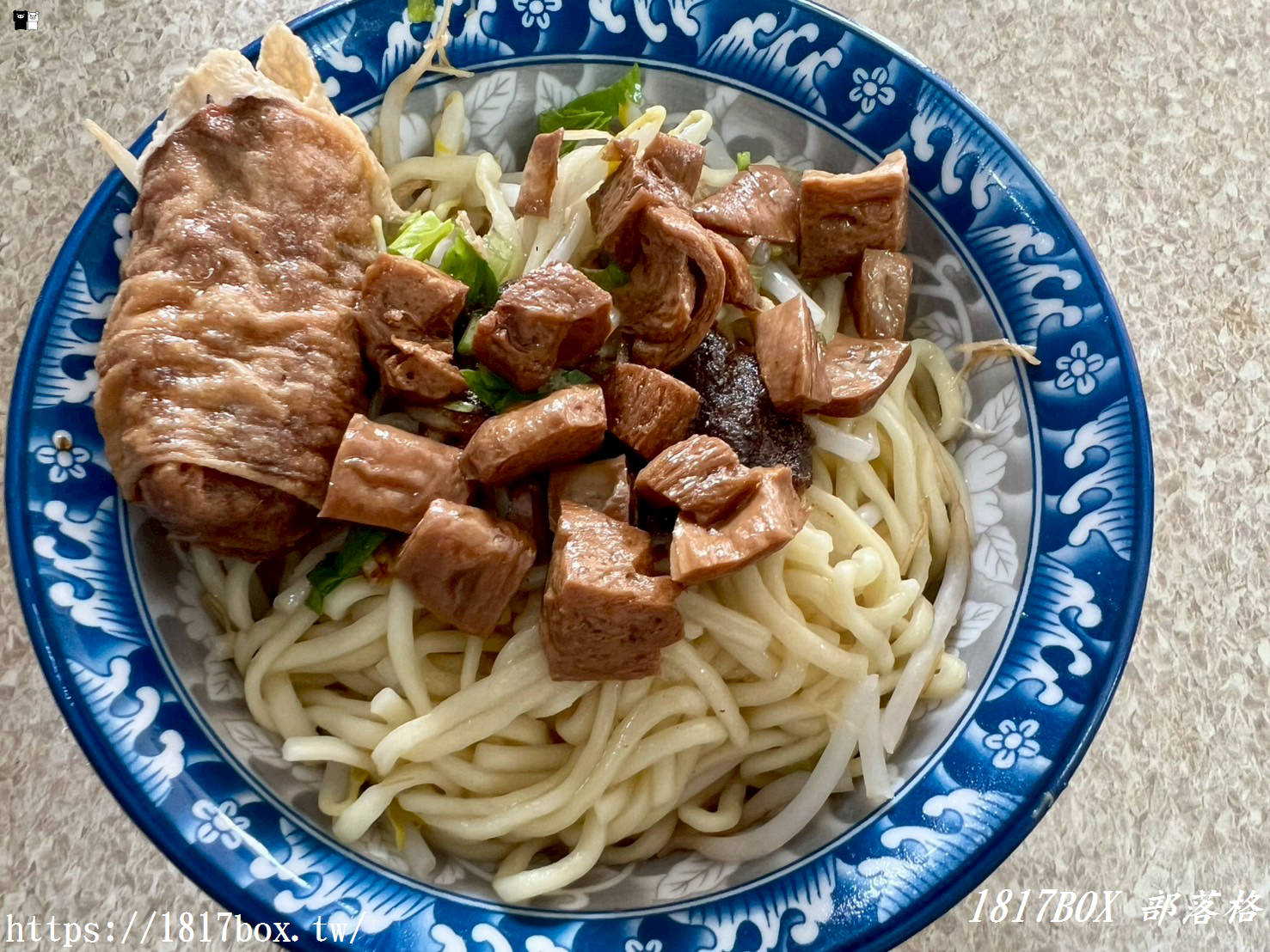 【彰化市】天公壇素食麵。只賣平日早、午餐時段。熱門排隊小吃 【彰化市】天公壇素食麵。只賣平日早、午餐時段。熱門排隊小吃