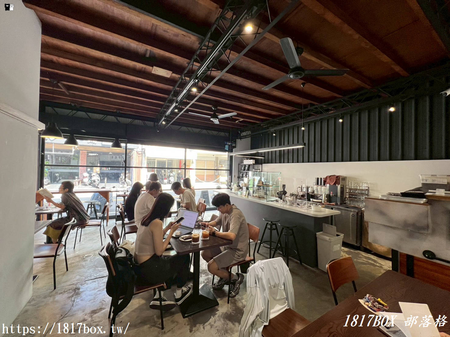 【彰化市】Fas Coffee 。咖啡外帶吧。澳式咖啡店