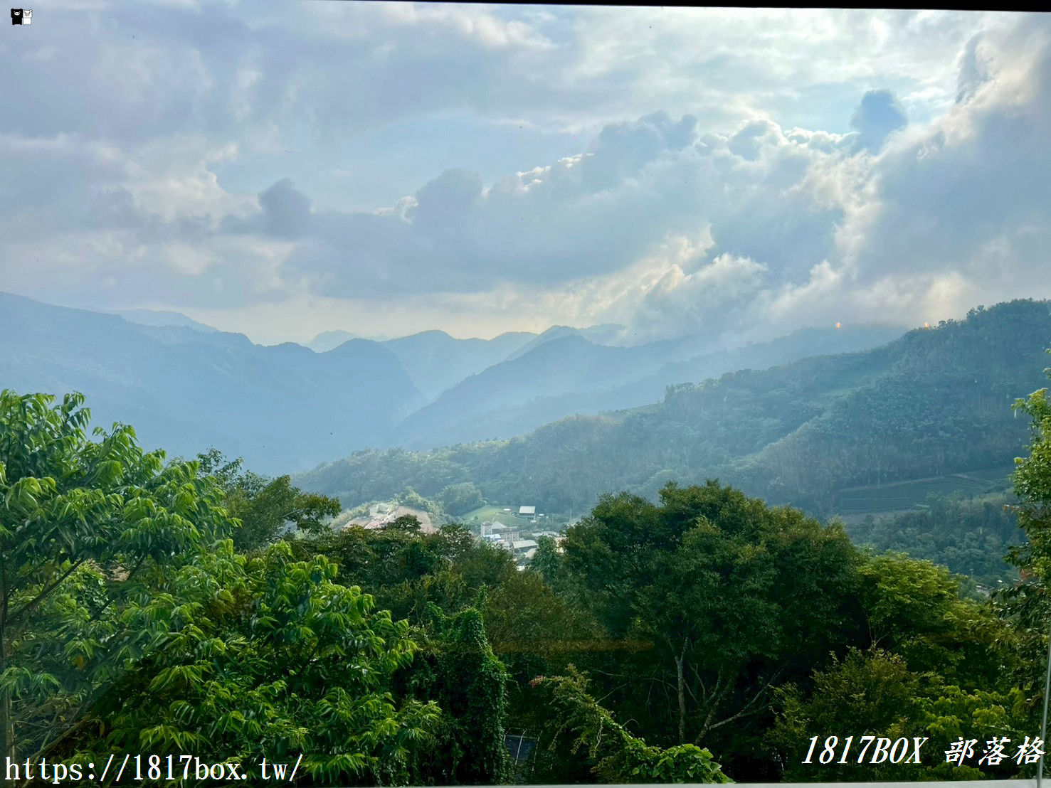【嘉義。阿里山】佐一茶屋。日式景觀餐廳下午茶 【嘉義。阿里山】佐一茶屋。日式景觀餐廳下午茶