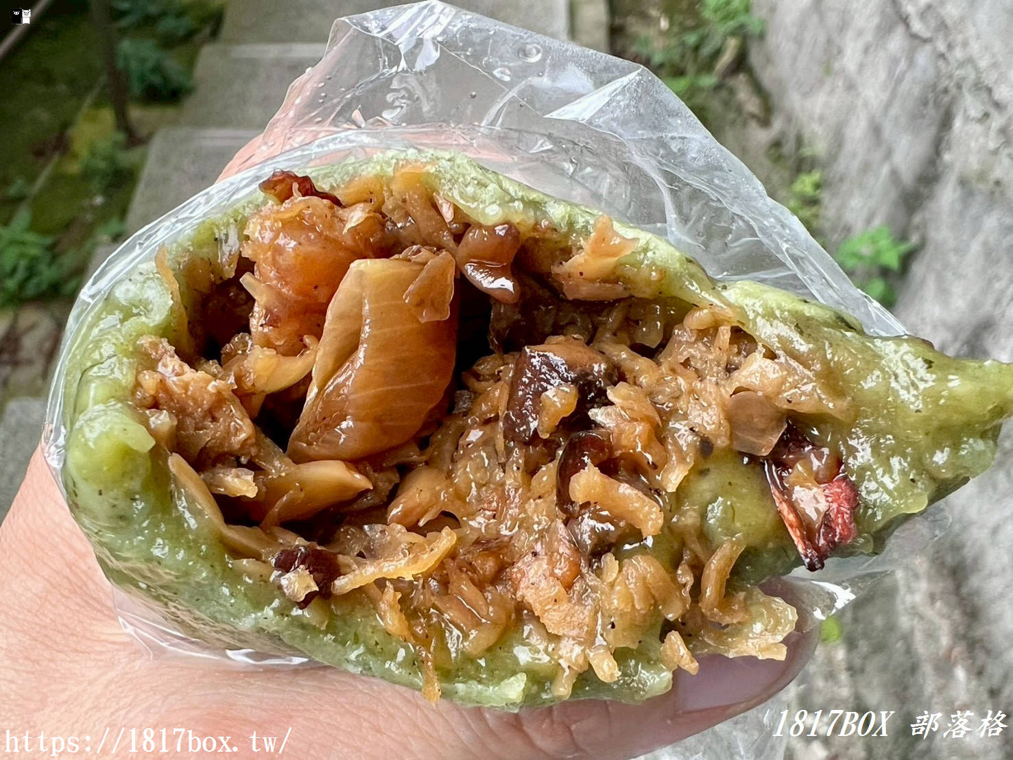 【嘉義。阿里山】十字路阿嬤草仔粿。七道傳統製作工法。阿里山超人氣小吃 【嘉義。阿里山】十字路阿嬤草仔粿。七道傳統製作工法。阿里山超人氣小吃