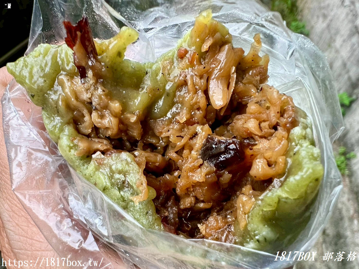 【嘉義。阿里山】十字路阿嬤草仔粿。七道傳統製作工法。阿里山超人氣小吃 【嘉義。阿里山】十字路阿嬤草仔粿。七道傳統製作工法。阿里山超人氣小吃