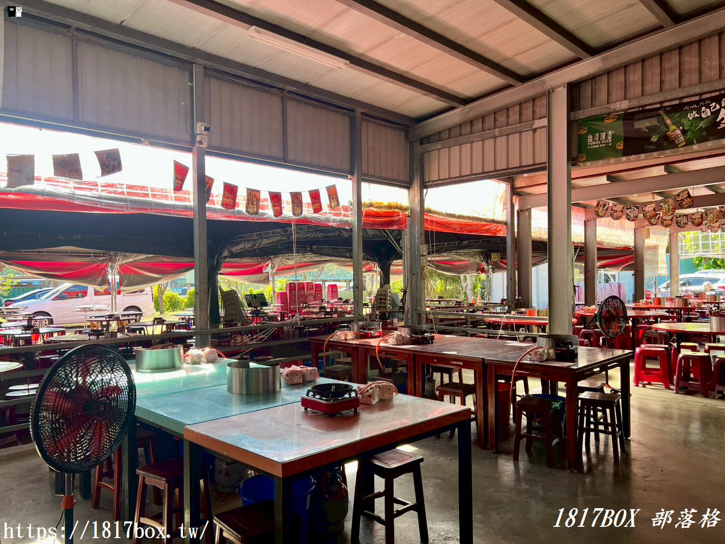 【台中。沙鹿】羊博士鍋物料理有限公司。鍋底有加香菜。鄰近清泉崗機場