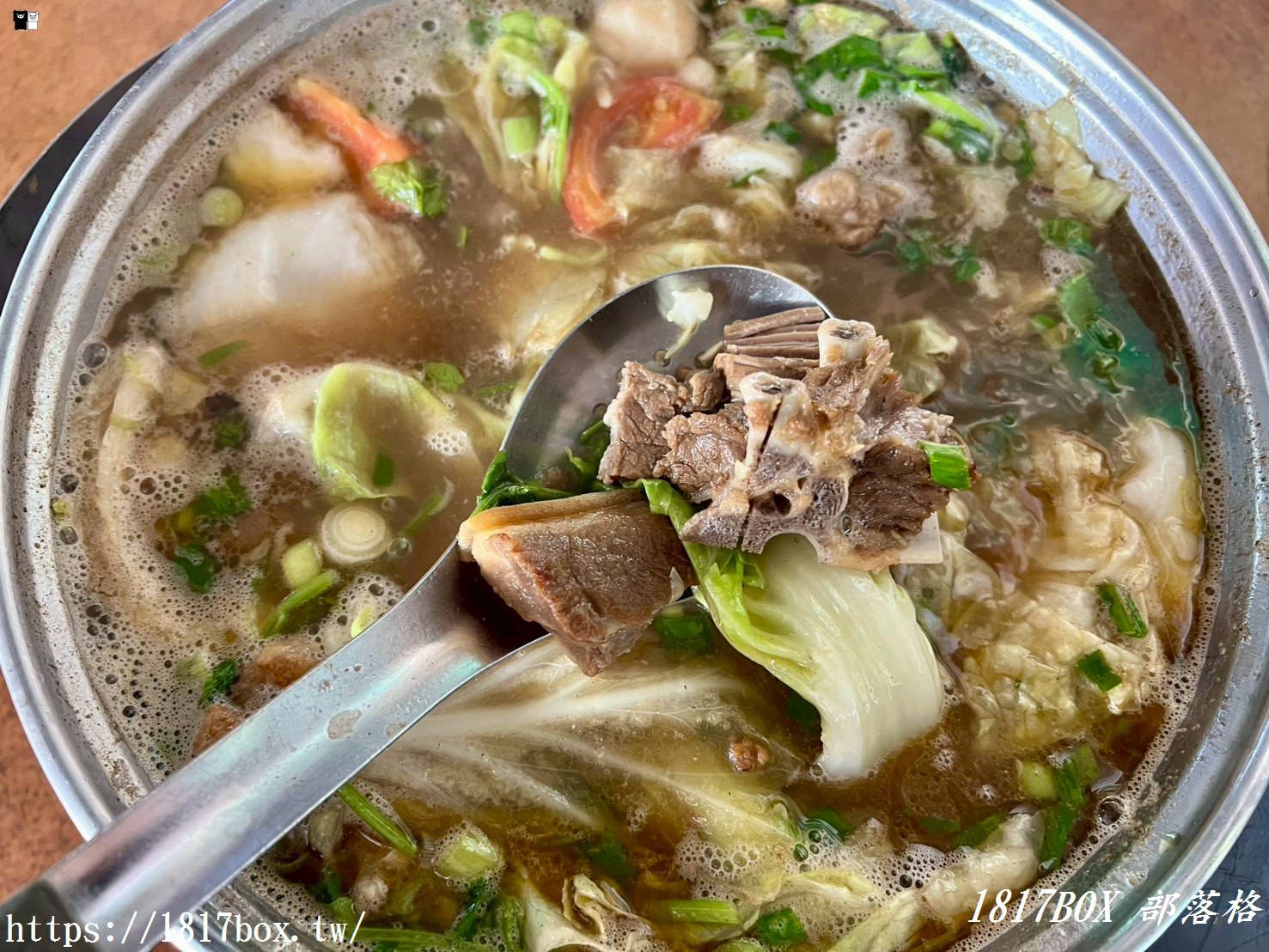 【台中。沙鹿】羊博士鍋物料理有限公司。鍋底有加香菜。鄰近清泉崗機場 【台中。沙鹿】羊博士鍋物料理有限公司。鍋底有加香菜。鄰近清泉崗機場