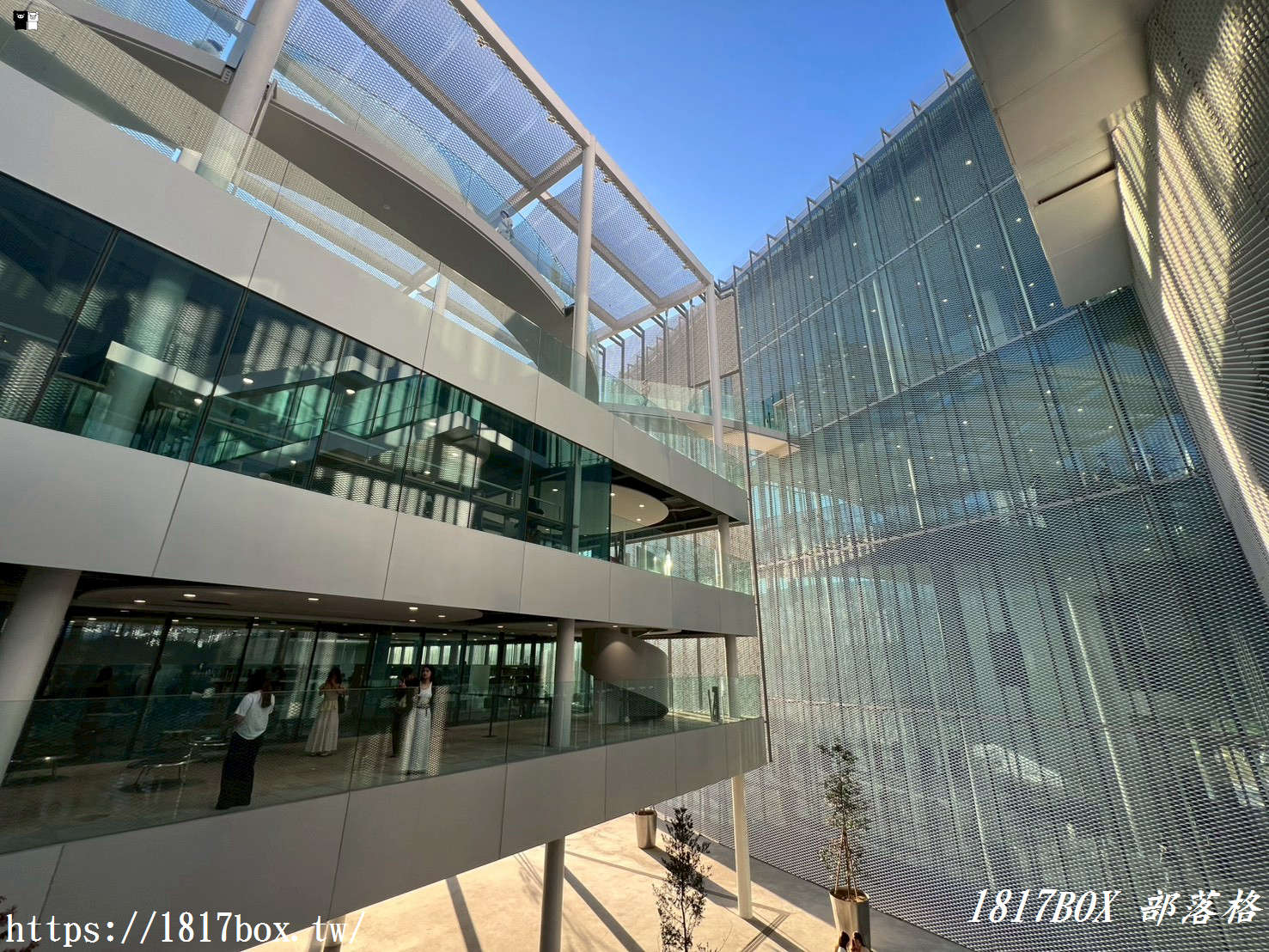 【台中。西屯】臺中綠美圖。臺中市立美術館與臺中市立圖書館 【台中。西屯】臺中綠美圖。臺中市立美術館與臺中市立圖書館