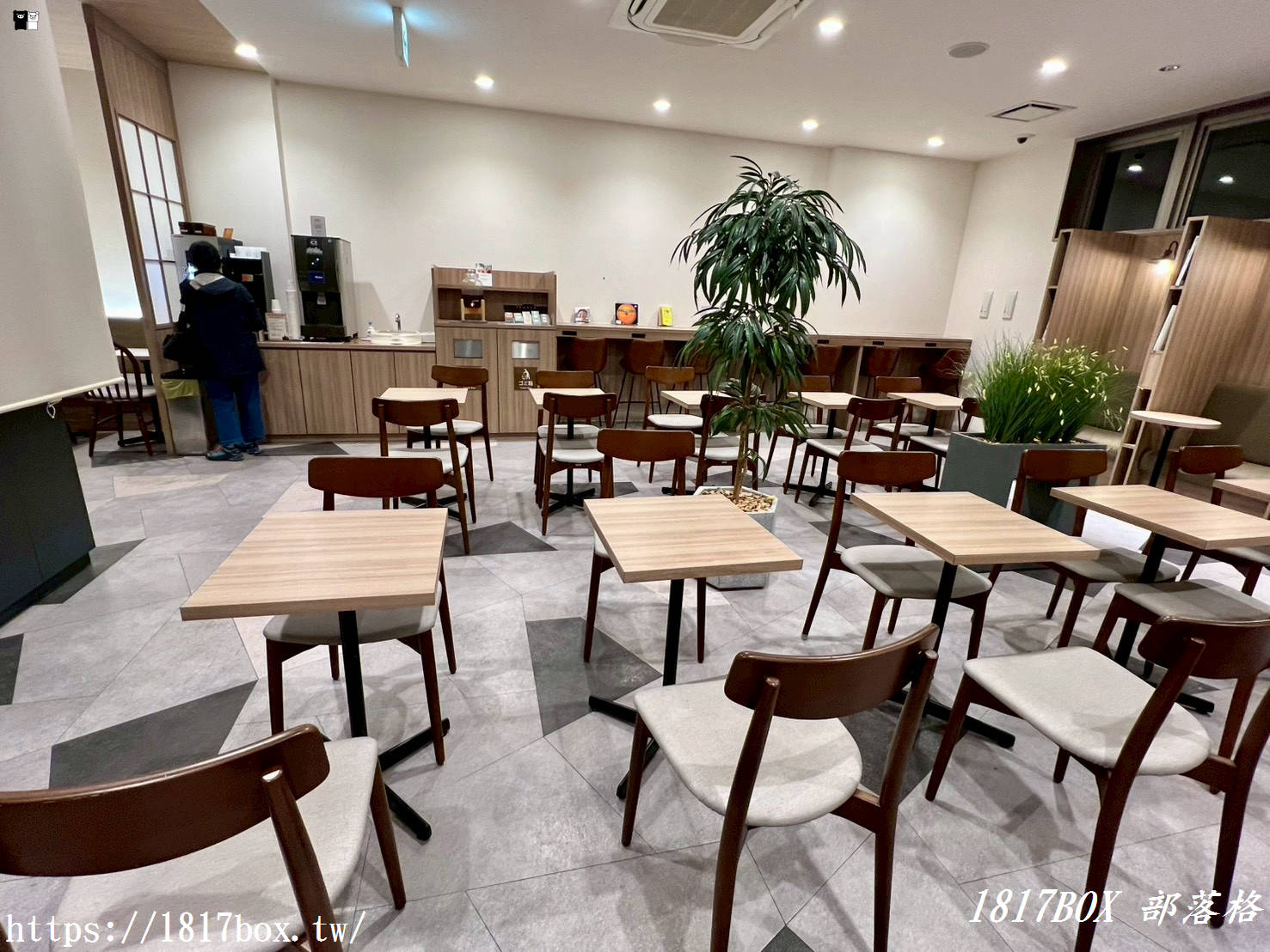 【四國松山住宿推薦】松山凱富飯店：JR松山站旁、免費早餐與迎賓咖啡