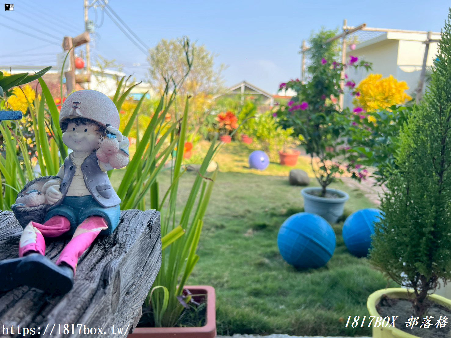 「仙人指路咖啡館」被喻為七股海岸線上最美的網美咖啡