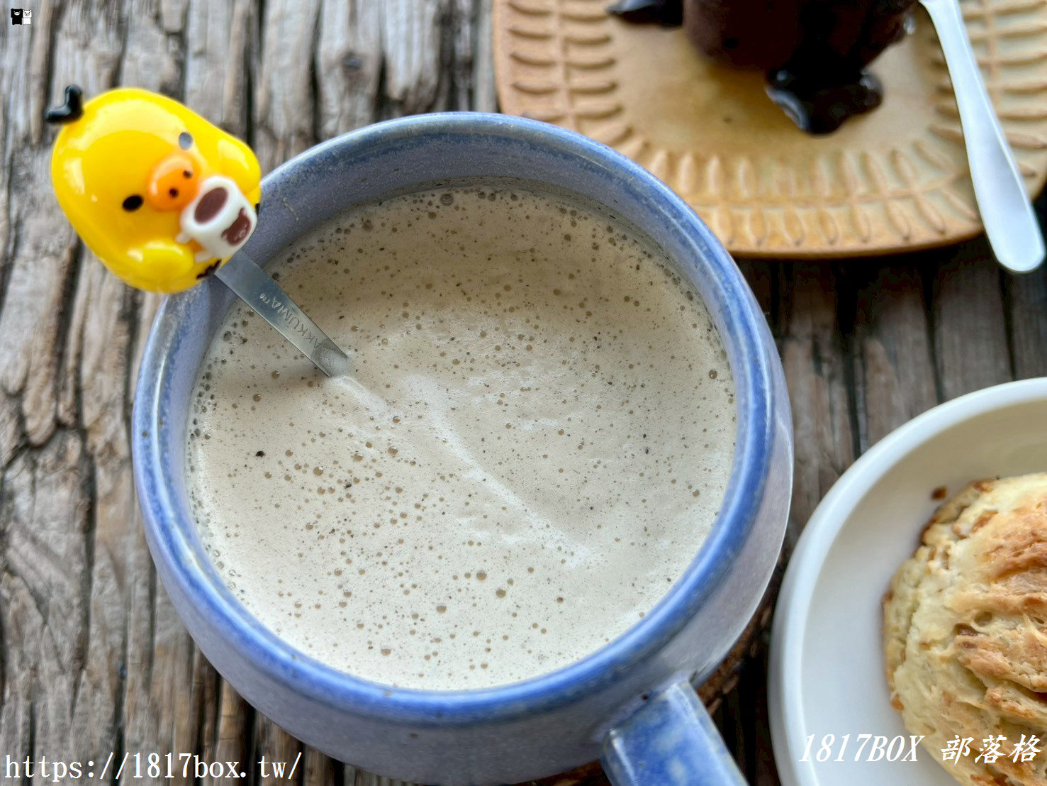 「仙人指路咖啡館」被喻為七股海岸線上最美的網美咖啡