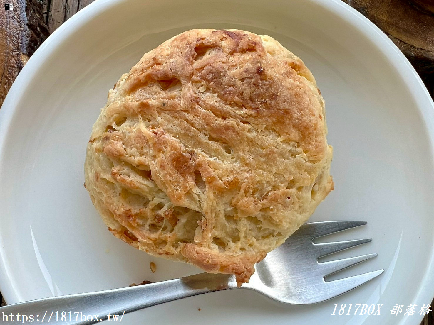 「仙人指路咖啡館」被喻為七股海岸線上最美的網美咖啡