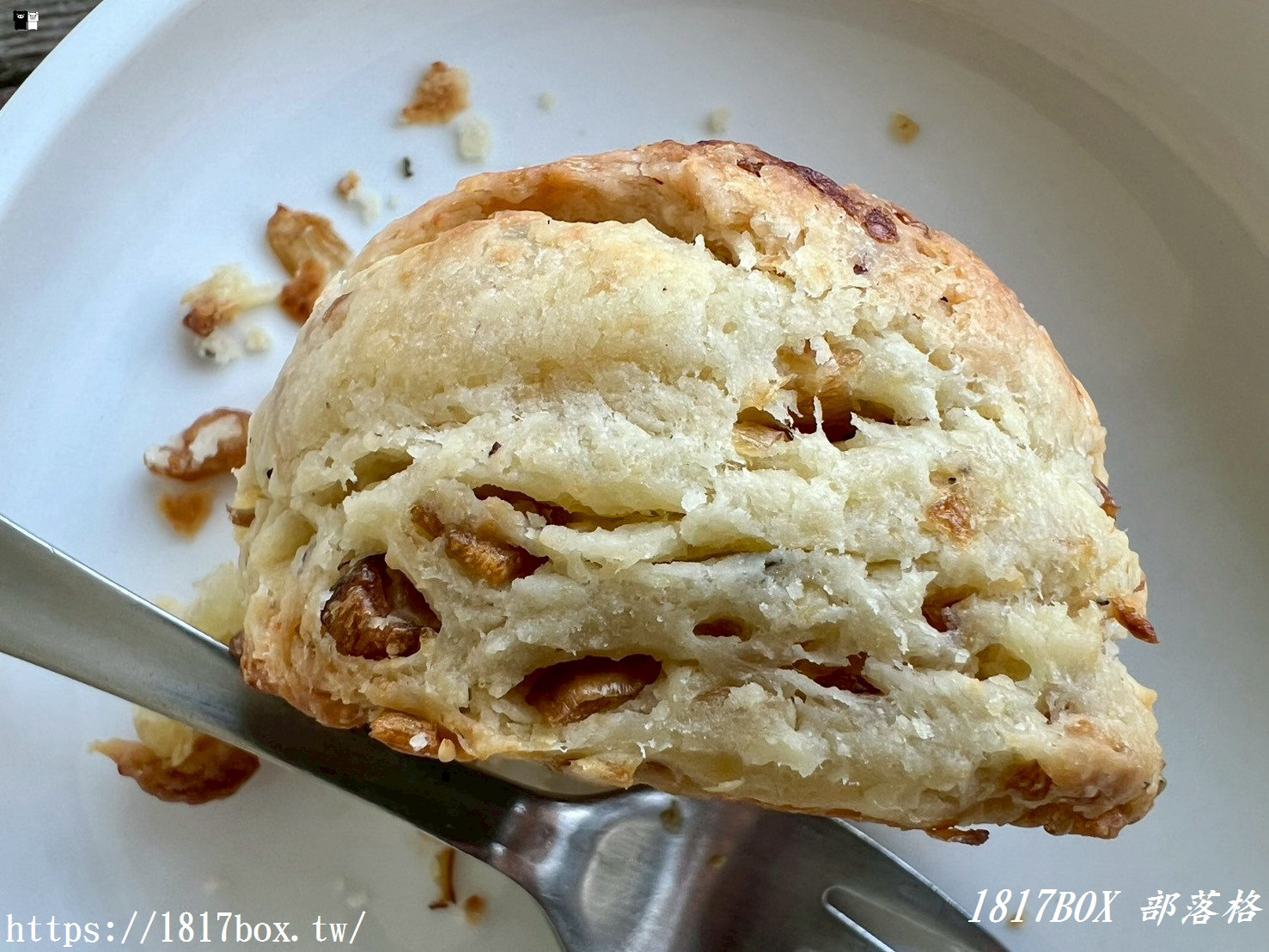 「仙人指路咖啡館」被喻為七股海岸線上最美的網美咖啡