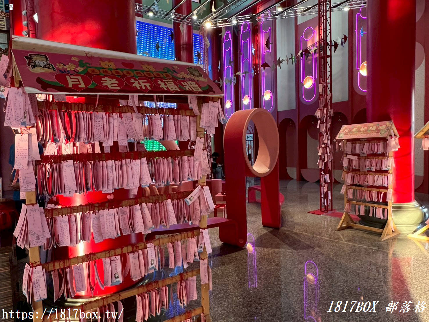 探索「台版紫禁城」：正統鹿耳門聖母廟，求姻緣、賞煙火的台南必訪聖地