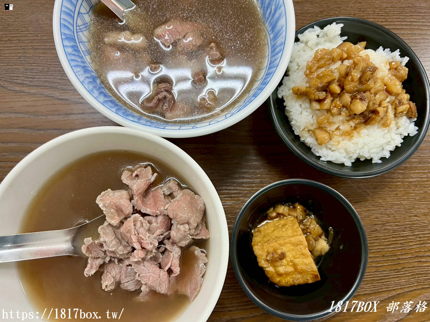 【台南美食】安南區「修 溫體牛肉湯」：佛心肉燥飯＋油豆腐免費送！在地人私藏的清甜溫體牛推薦