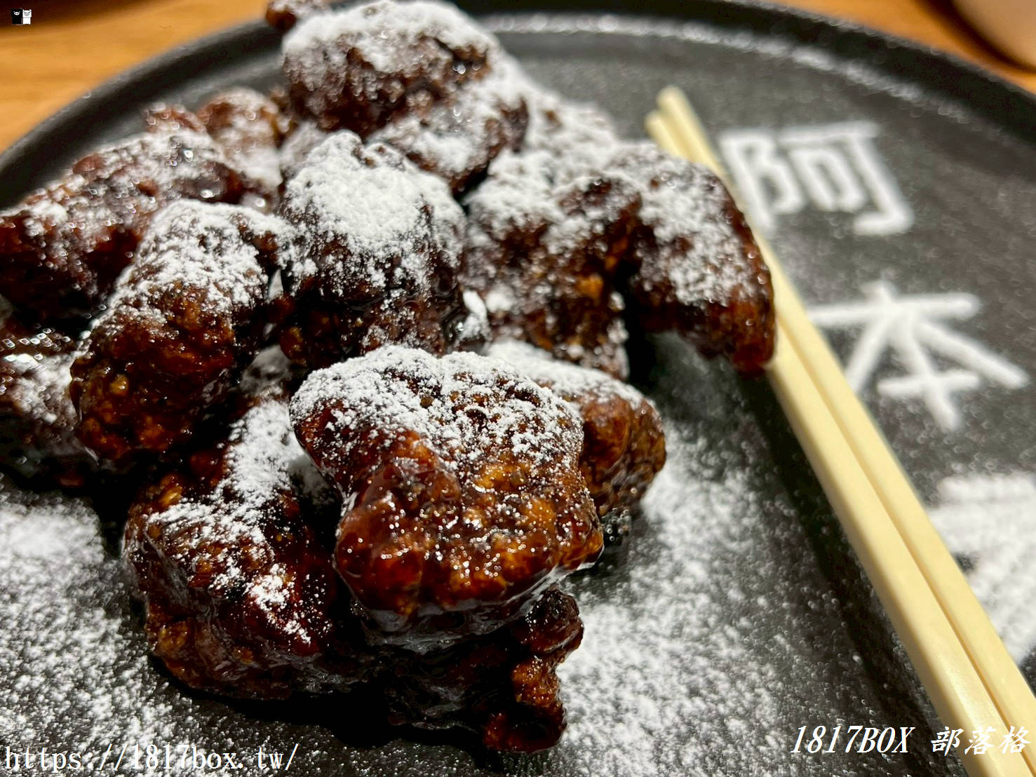 竹北美食推薦 | 阿本家竹北文和店：川湘大師打造純白文青風，麻辣鮮香道地川菜，鍋物與手路菜齊聚！