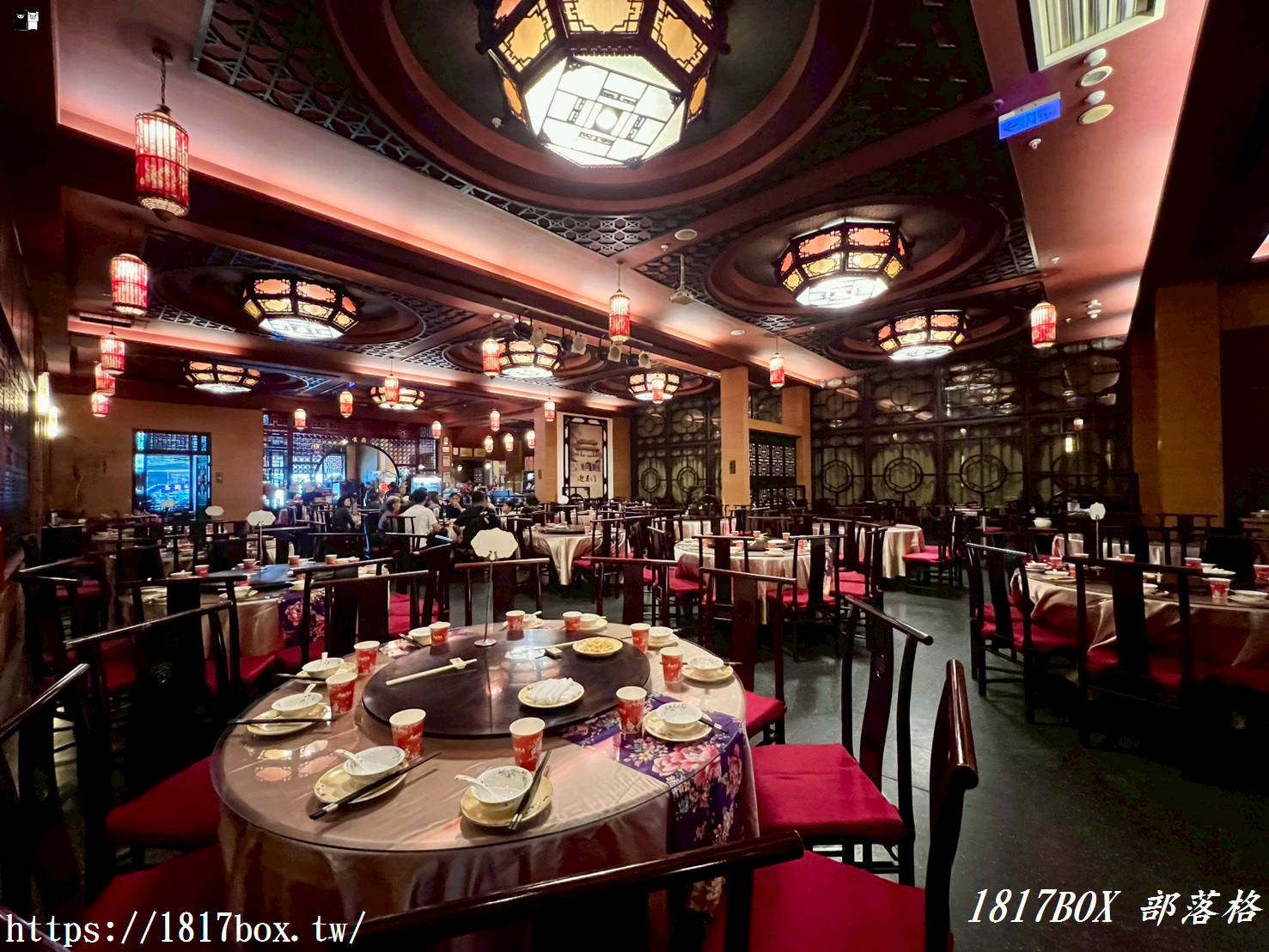 【台南安平美食】府城食府安平總店:一站吃遍正宗台南小吃,米其林必比登推介的古早味饗宴 【台南安平美食】府城食府安平總店:一站吃遍正宗台南小吃,米其林必比登推介的古早味饗宴