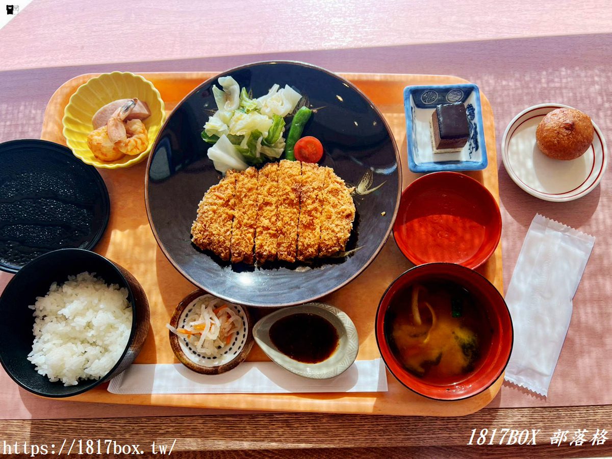 網站近期文章：小豆島味覺饗宴：橄欖溫泉旁 Lemon 餐廳豬排套餐，一口咬下地中海與日式風味的完美交織！