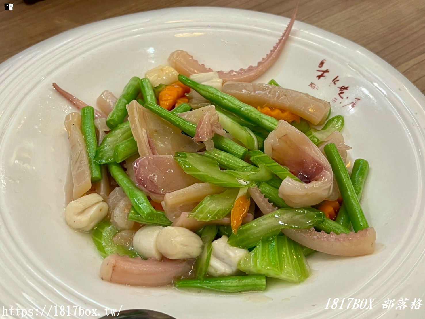 【雲林斗六美食】桃花源餐廳：隱身巷弄的總統御廚福州菜，必點香酥鴨、酸菜白肉鍋！