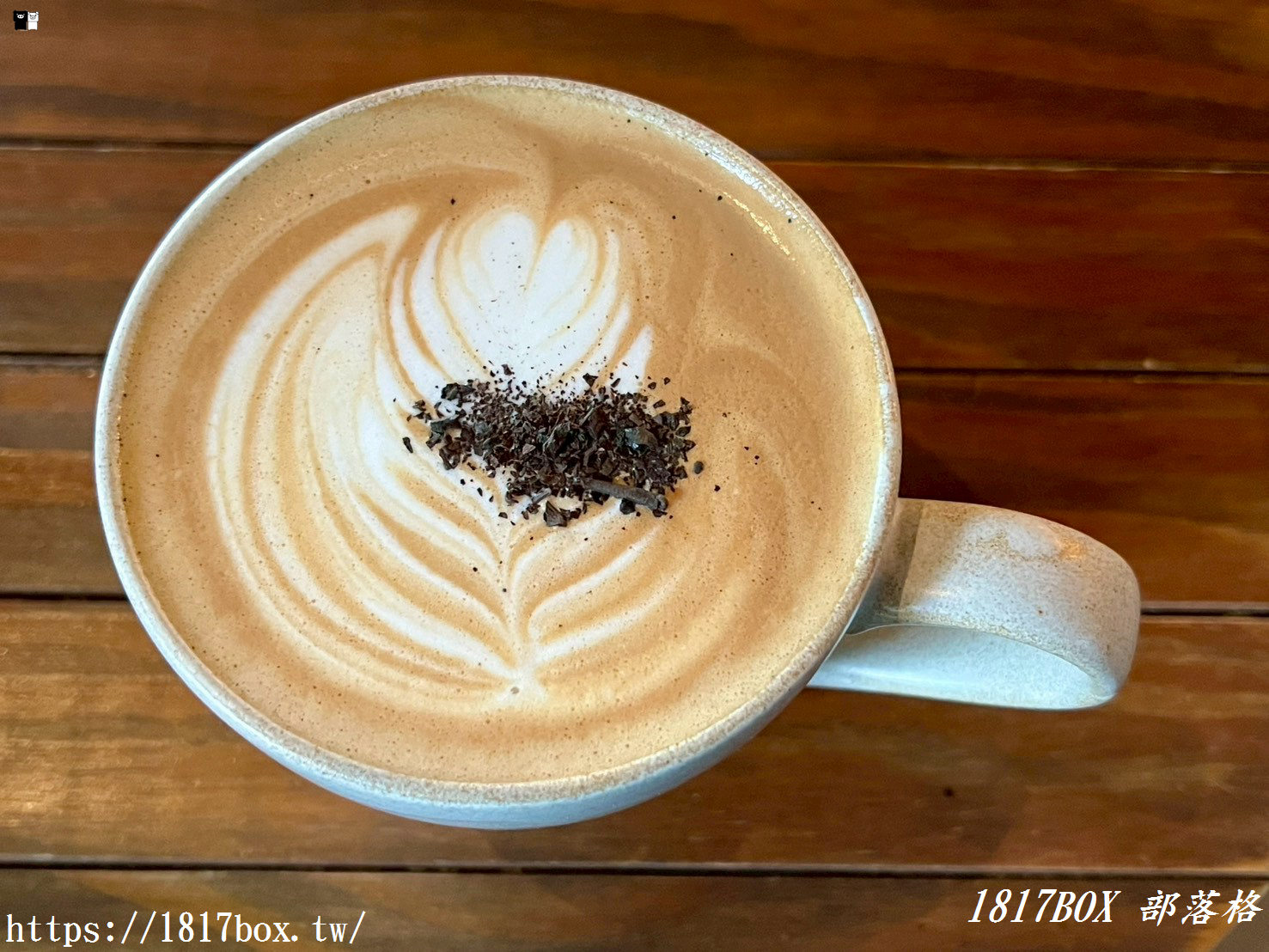 藏在虎尾巷弄裡的「後院houyuan」：一秒穿越時光，享受老屋裡的寧靜與甜點香氣