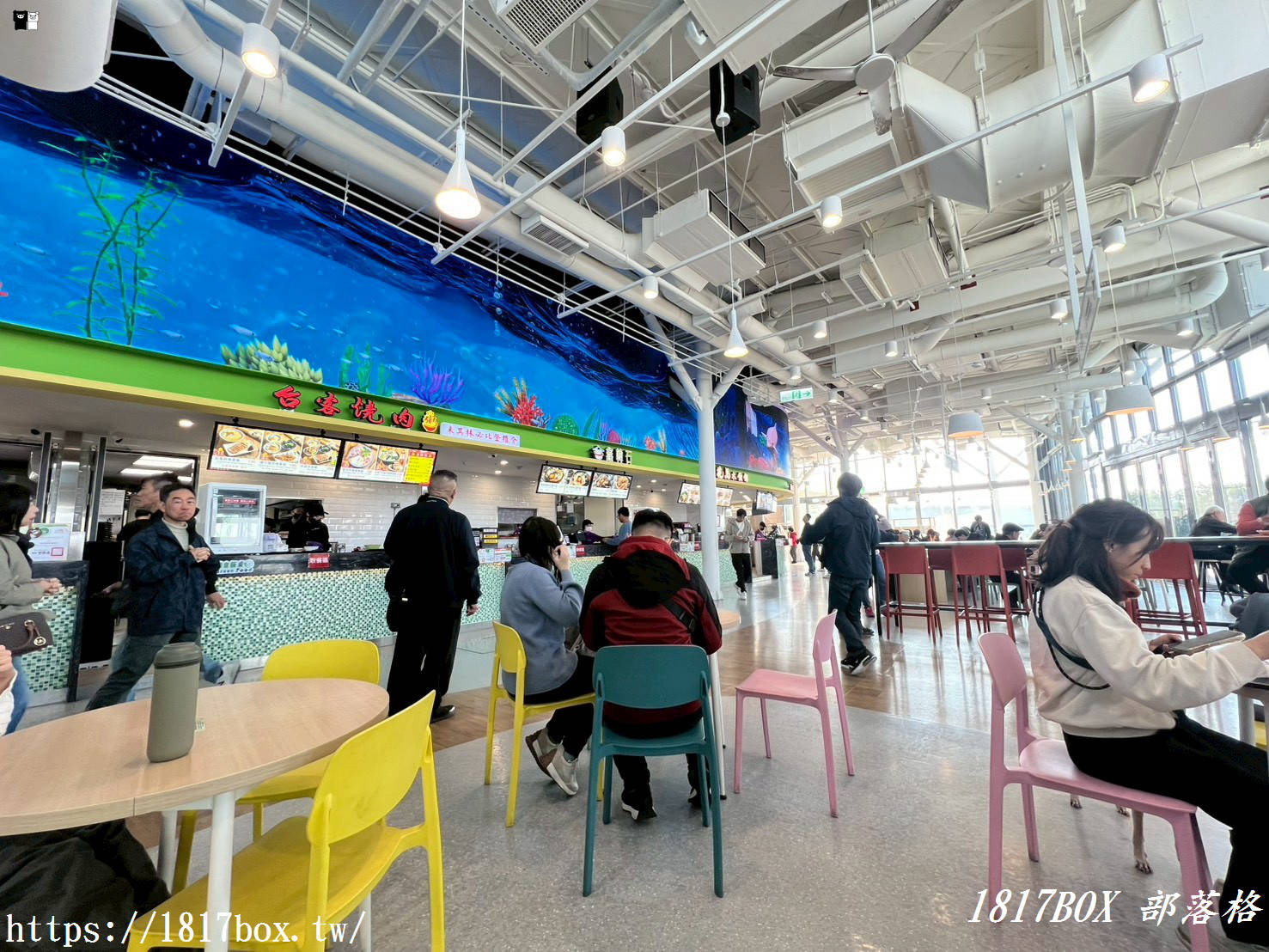 【清水服務區美食】台客燒肉粥：米其林推薦！古早味肉粥配銷魂燒肉