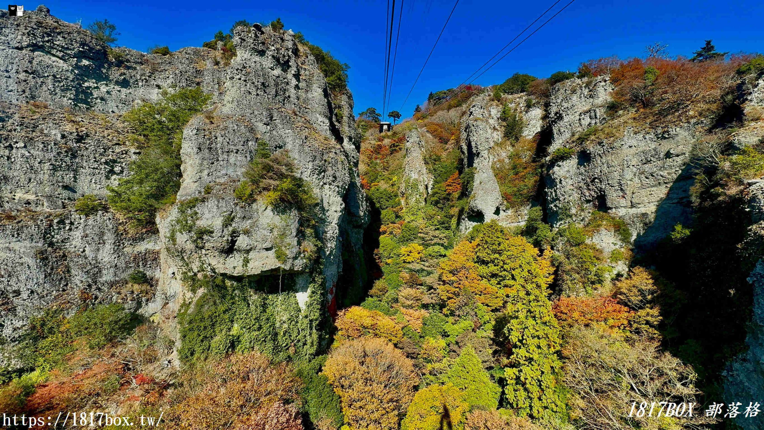 瀨戶內海的秋日絕色：小豆島「寒霞溪」楓紅漫天，搭乘空中纜車走進名畫裡！