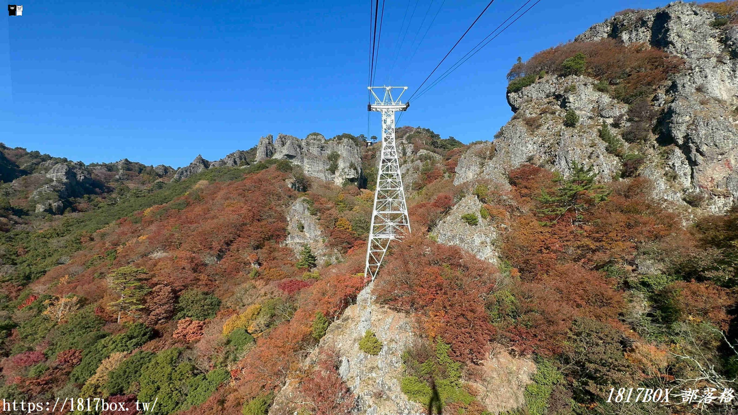 瀨戶內海的秋日絕色：小豆島「寒霞溪」楓紅漫天，搭乘空中纜車走進名畫裡！